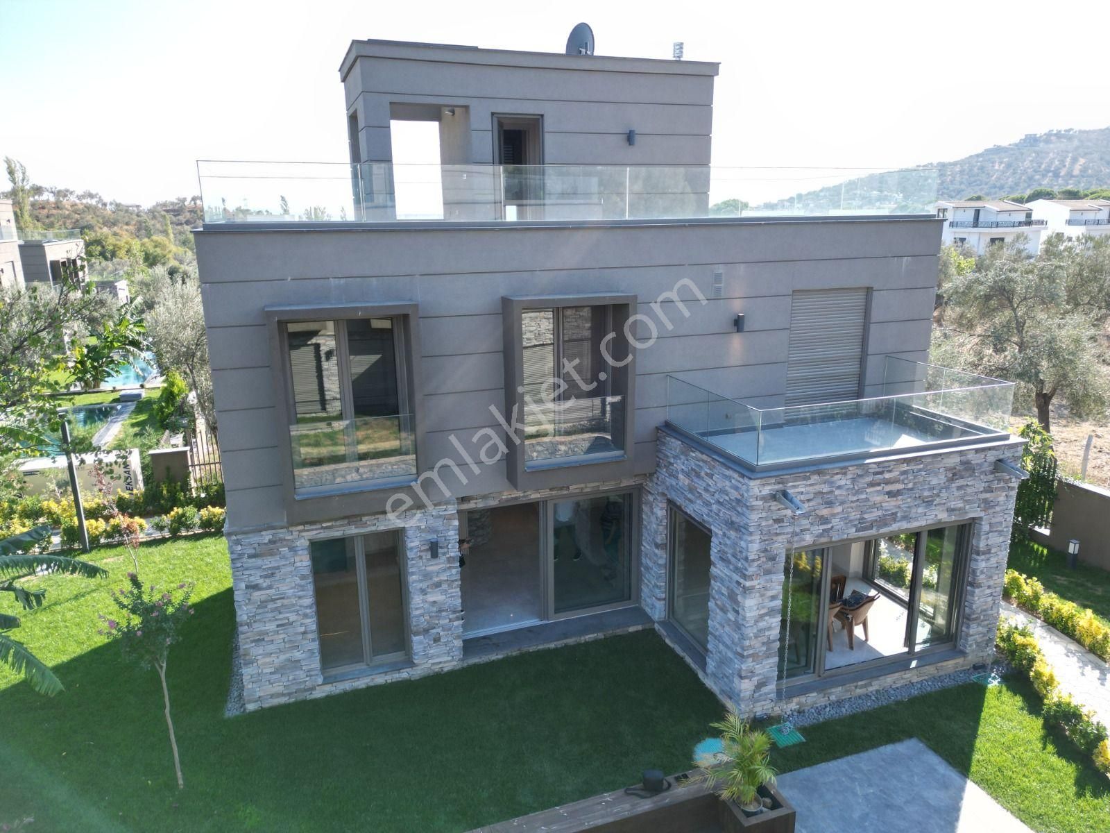 Sabri Pınarbaşı'dan Güre'de Eşsiz Mimarili Satılık Müstakil Villa - Görsel 3