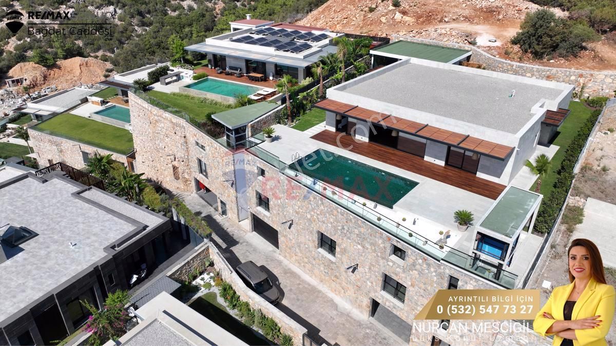 Bodrum Çarşı Satılık Villa MUĞLA BODRUM KONACIK'TA EMSALSİZ 1100 M2 ARSAYA SAHİP 7+2 KARTAL YUVASI VİLLA