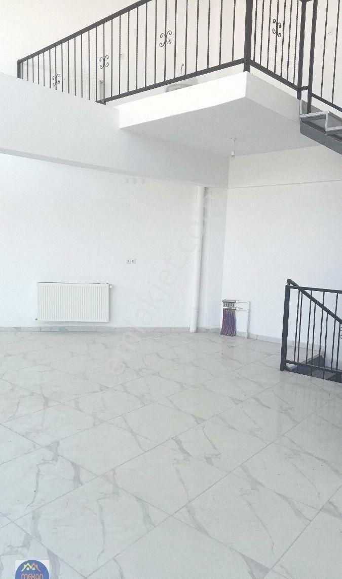 Develi Harman Kiralık Ofis MEKAN EMLAK'TAN TEKİR CADDESİ YOLU ÜZERİNDE KİRALIK İŞ YERİ