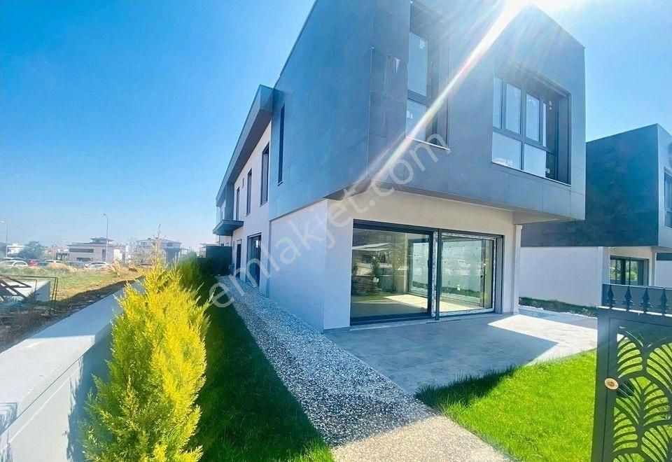 Merkezefendi Şirinköy Satılık Villa SAİDOĞLU GAYRİMENKULDEN SATILIK VİLLA / HAVUZLU / ŞİRİNKÖY // MÜKEMMEML KONUMDA ..//542//787//5982