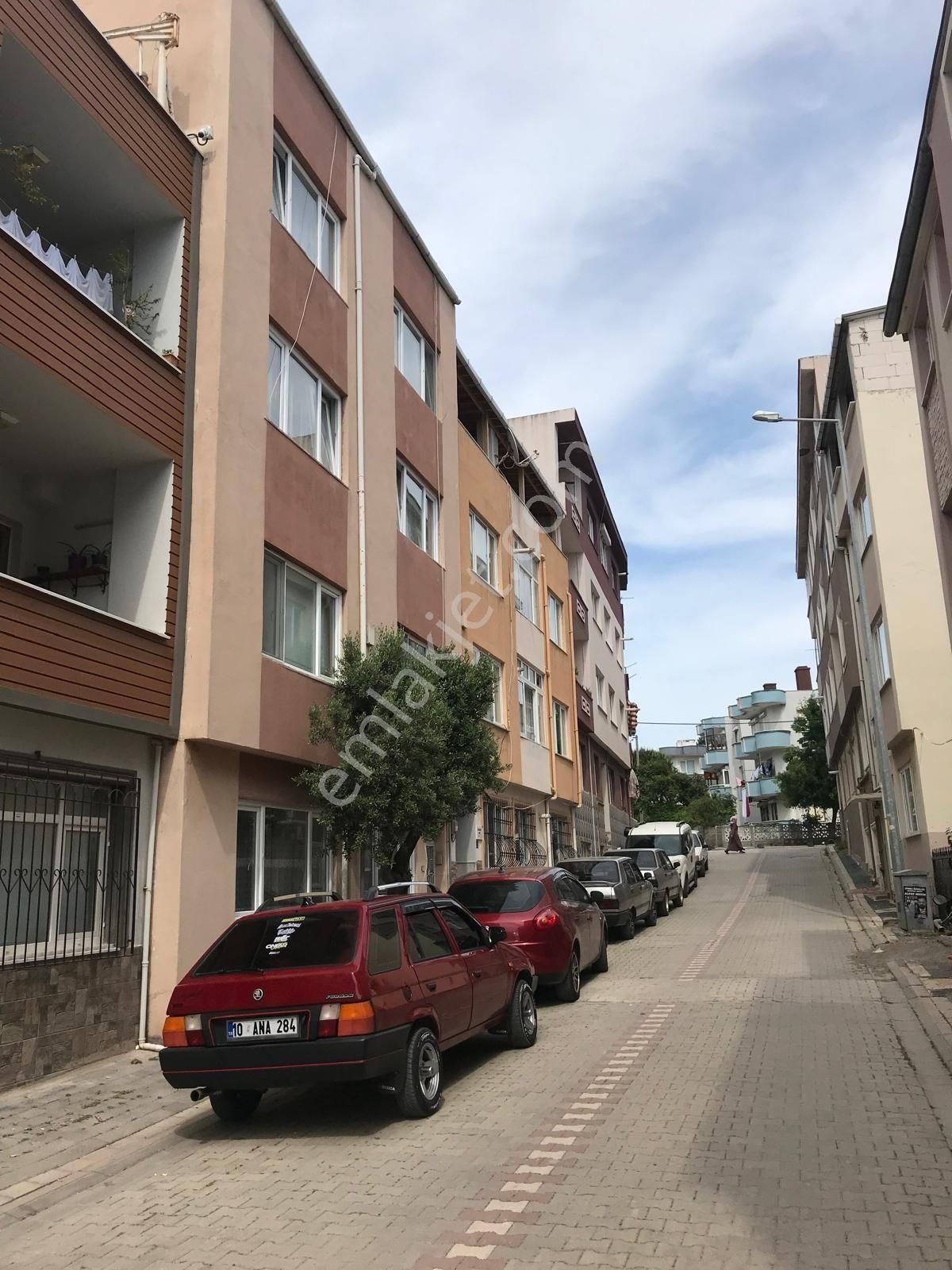 Bandırma Çınarlı Satılık Daire BANDIRMA ŞAMPİYON EMLAK'TAN SATILIK DAİRE 