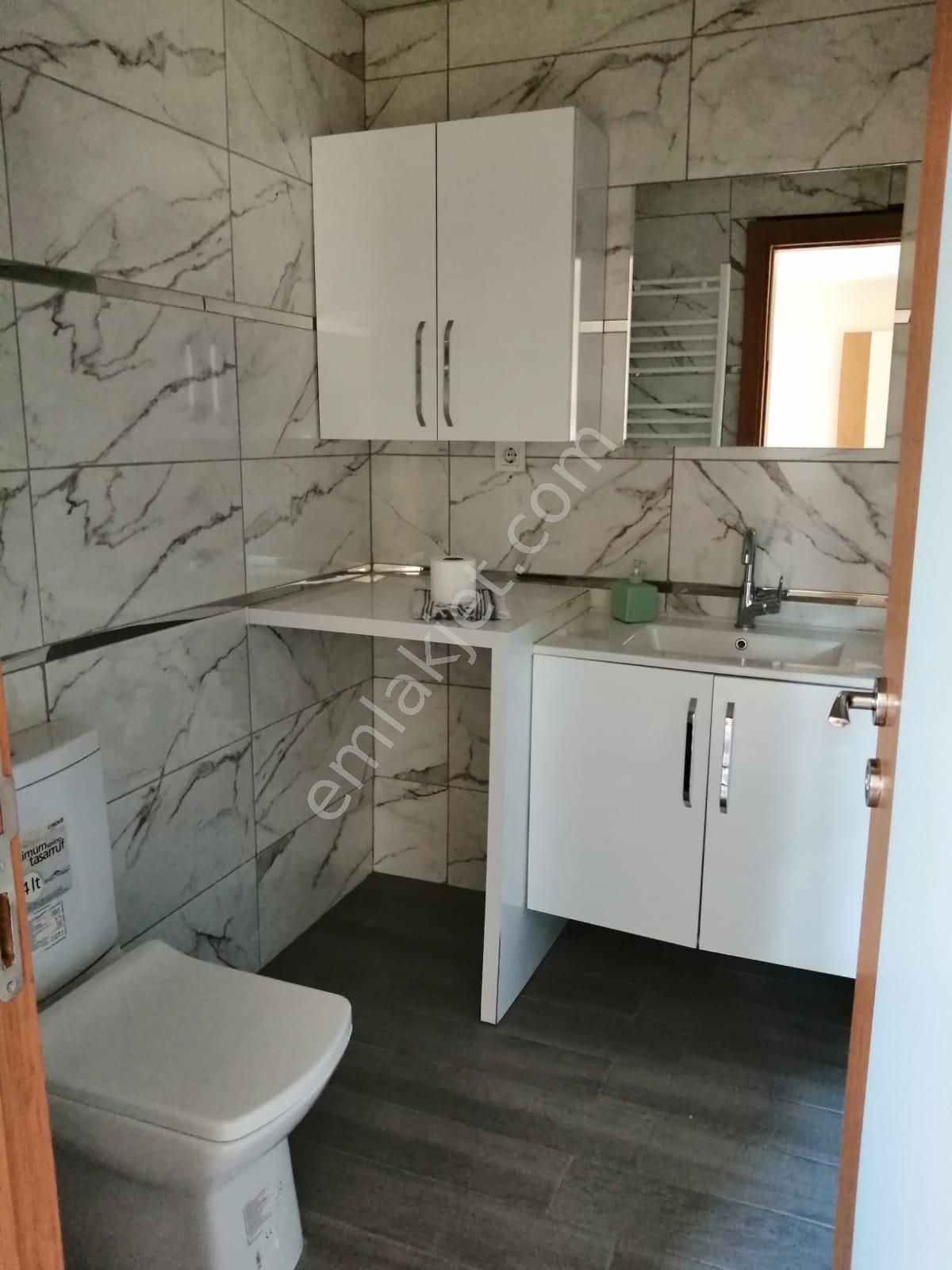 Menemen Çarşı Günlük Kiralık Apart Ev - Görsel 17