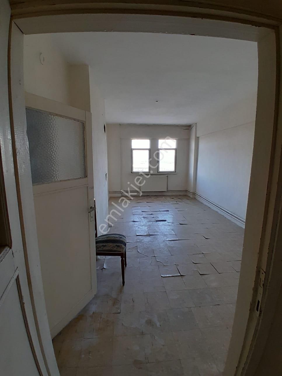 Kalecik Cuma Saray Satılık Daire  TANER'DEN ANKARA KALECİK MERKEZDE 4 KAT 3+1 SATILIK DAİRE