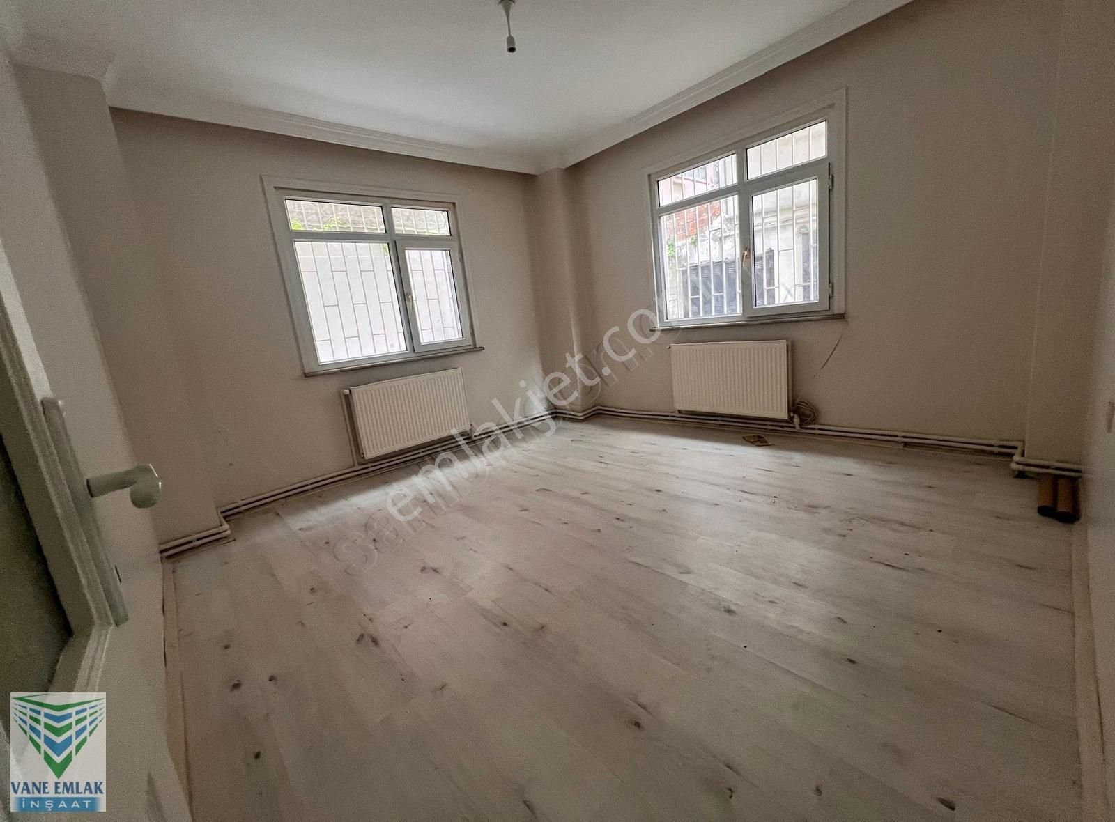 Güngören Mareşal Çakmak Satılık Daire VANEden GÜNGÖREN MARAŞAL ÇAKMAKTA 2+1 MASRAFSIZ DAİRE