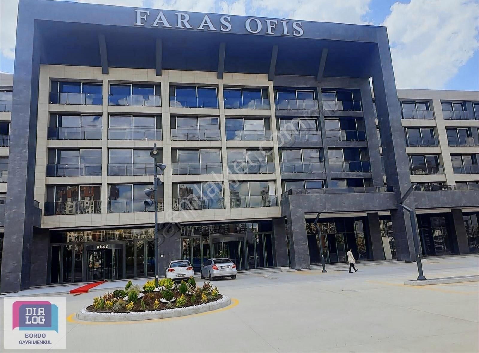 Yenimahalle Çamlıca Satılık Ofis MERKEZİ LOKASYONDA PODİUM AVM KARŞISI FARAS OFİSTE YOL CEPHELİ