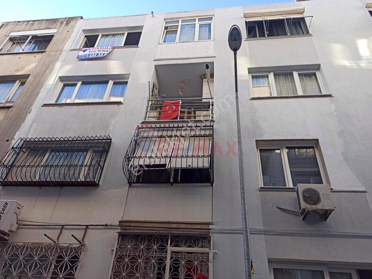 Konak Altıntaş Satılık Daire İzmşr Konak Halil Rıfat Paşa Caddesi 95 Yolunda Fırsat Daire