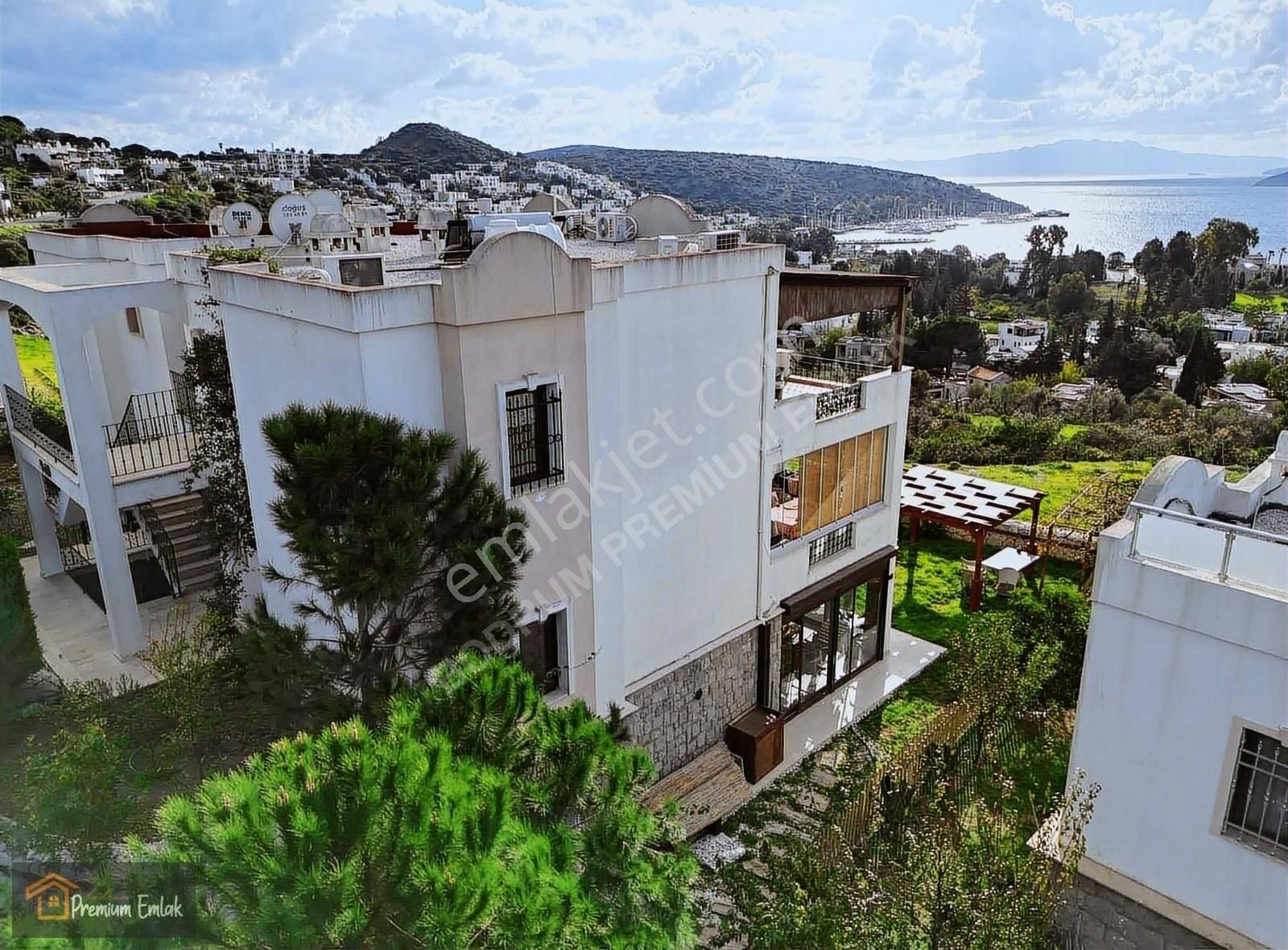 Bodrum Bitez Satılık Daire BİTEZ'DE HAVUZLU SİTEDE FULL DENİZ MANZARALI SATILIK 2+1 DAİRE