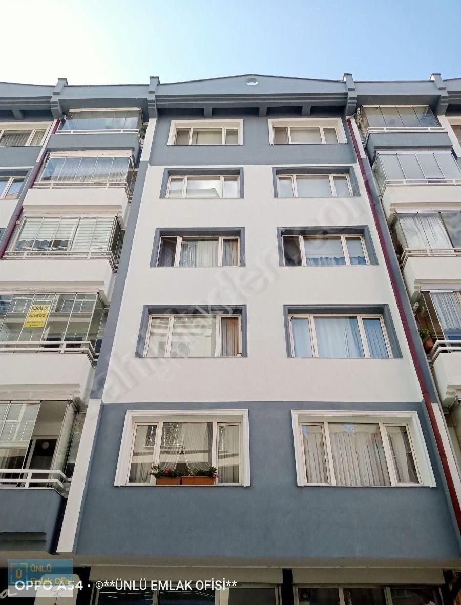 Kastamonu Merkez Aktekke Kiralık Daire ÜNLÜ EMLAKTAN ŞEHİR MERKEZİNDE ARAKAT KOMBİLİ 3+1 KİRALIK DAİRE