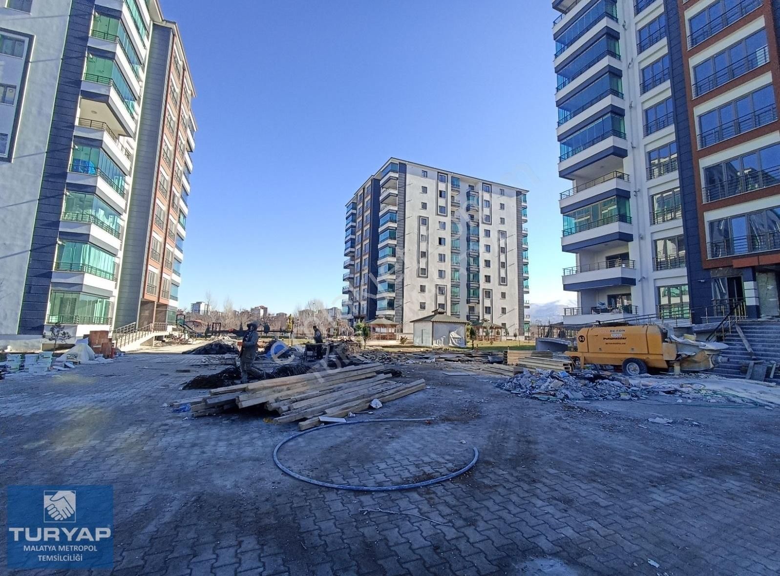 Yeşilyurt Bostanbaşı Satılık Daire TURYAP METROPOL'DEN BOSTANBAŞIN'DA 4+1 SATILIK DAİRE