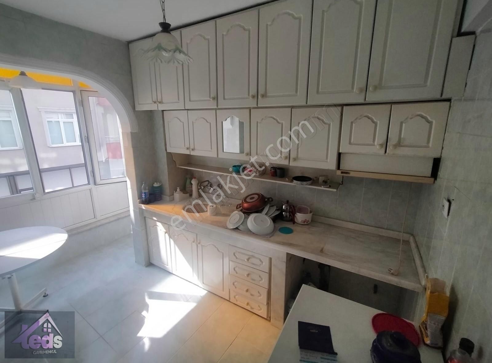 Gölcük Dumlupınar Satılık Daire GÖLCÜK MERKEZ 128 M2 NET ARA KAT 3+1 SATILIK DAİRE