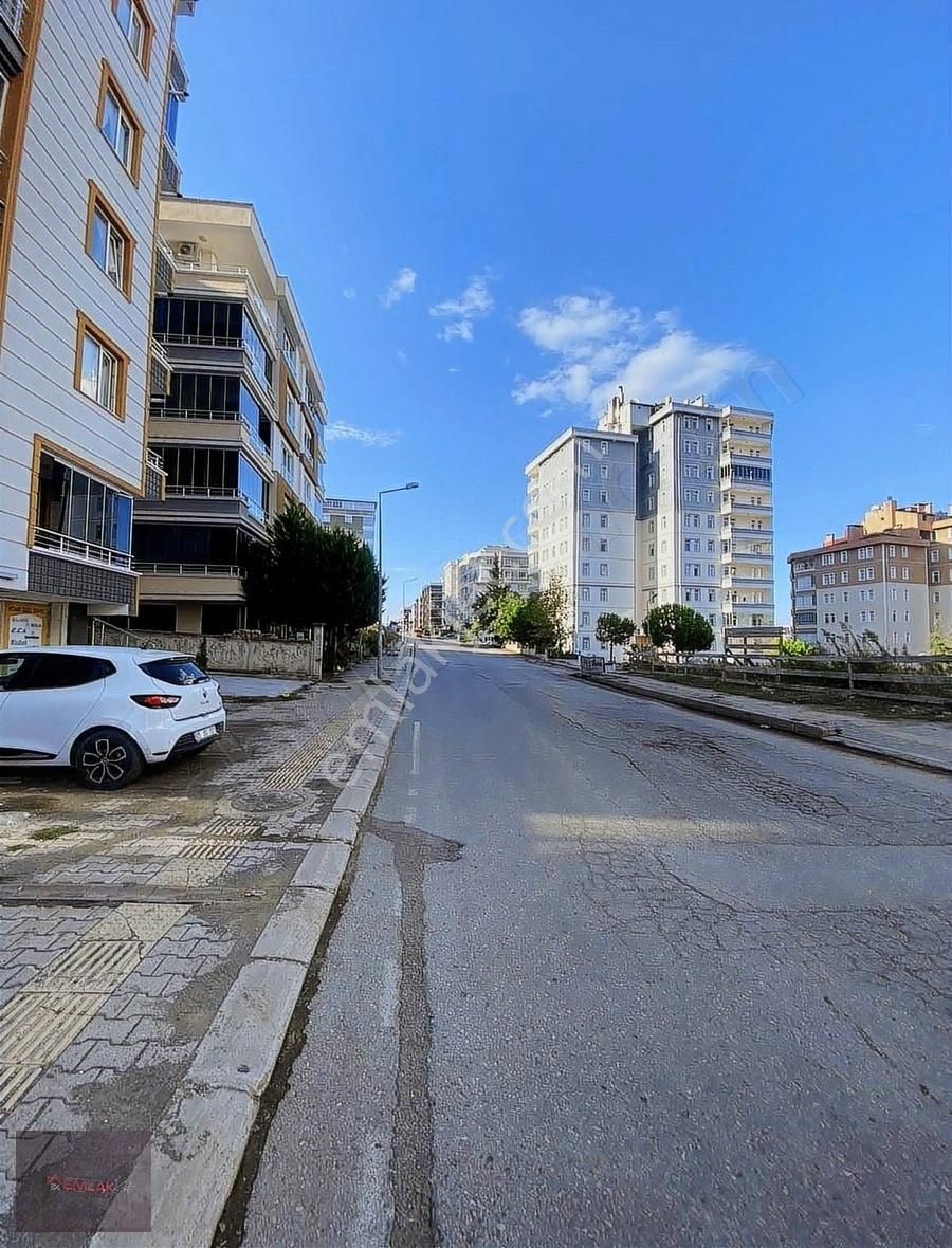 Atakum Yenimahalle Kiralık Daire EMLAK KENT'Ten Tramvaya 2 Dakika Mesafe Eşyalı 1+1 Daire