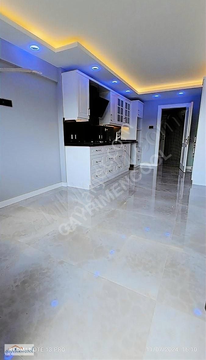 Konak Mehmet Ali Akman Satılık Daire Gayrimencool Den Üçkuyular Da Full Manzaralı 3+1 190 M2 Daire