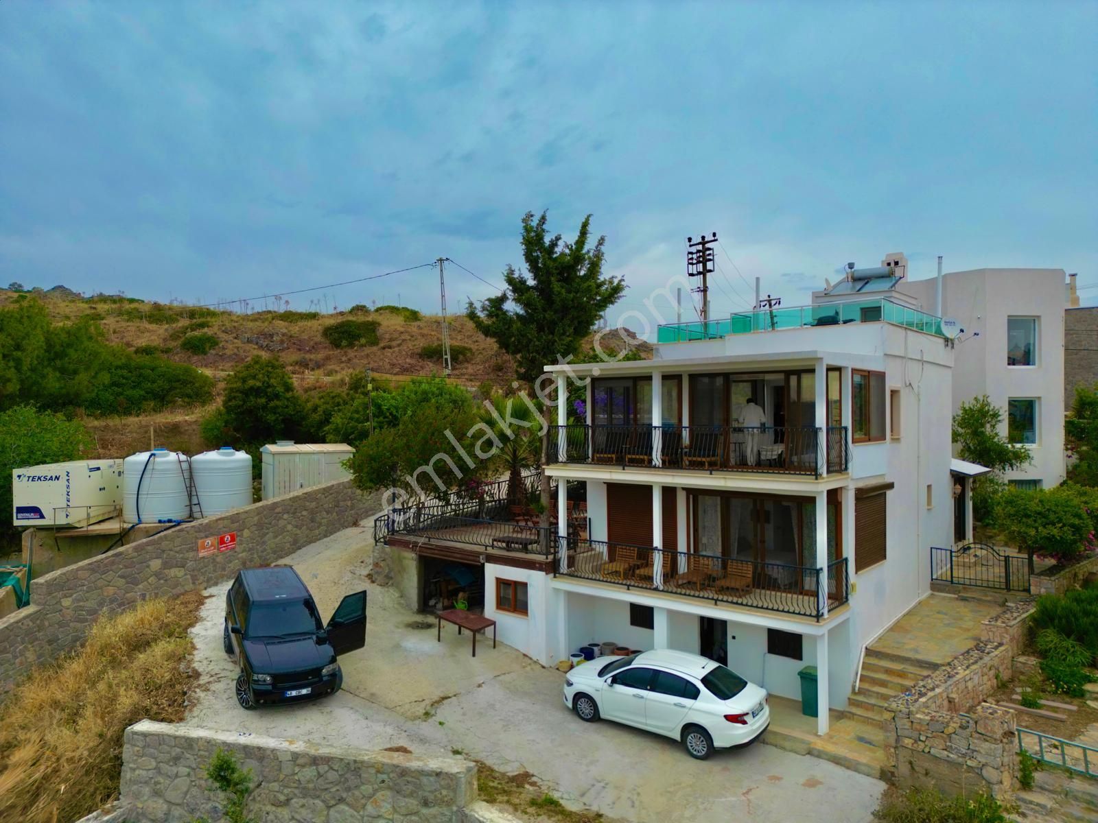 Bodrum Yalıkavak Denize Sıfır Satılık Villa  YALIKAVAK KÜDÜRDE MÜSTAKİL  LÜX HAVUZLU , FULL MANZARALI 4+1 VİLLA