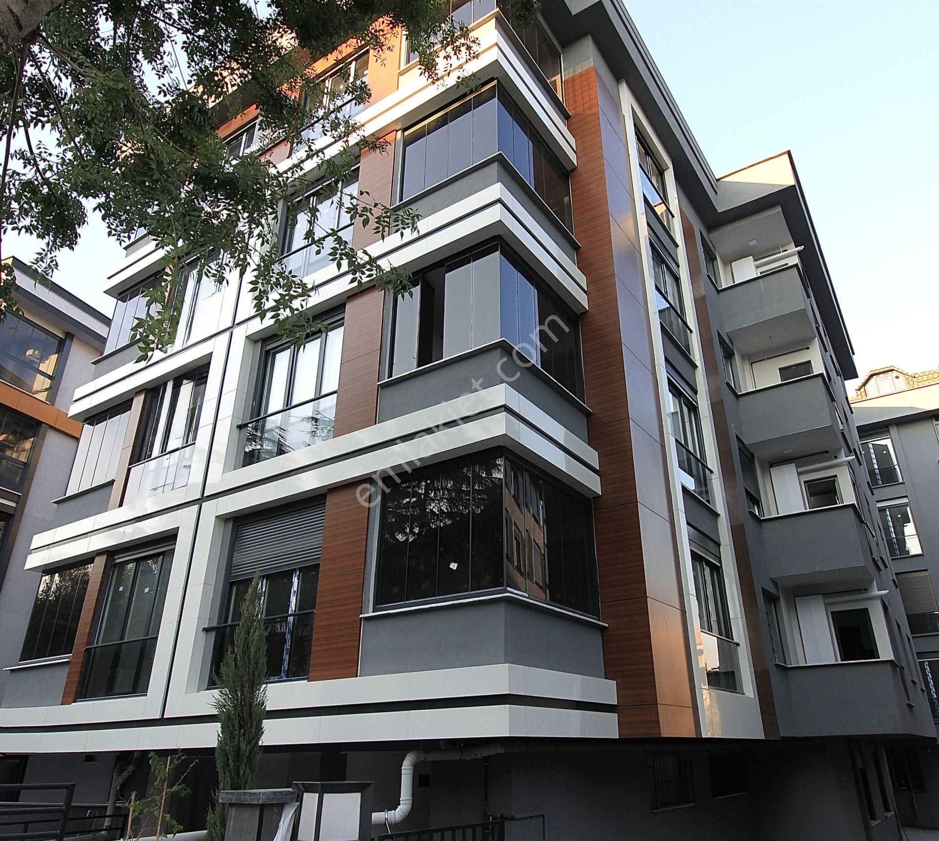 Bahçelievler Bahçelievler Satılık Daire  Atlas'tan, Sıfır, 3+1, 140m2, 3.Kat, E.Banyolu, K.Otoparklı, Lüx