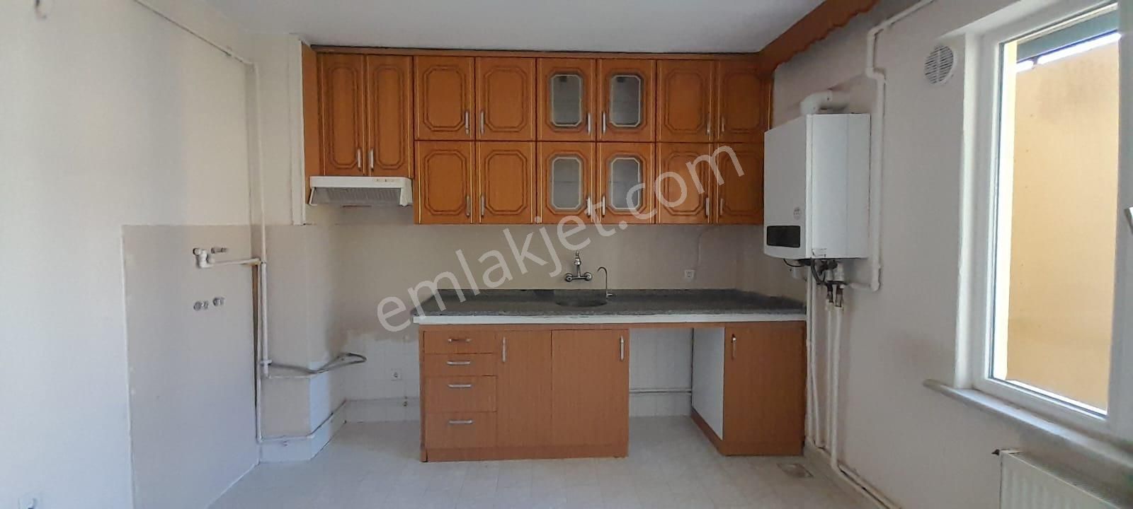 Pamukkale Kuşpınar Kiralık Daire  METROPOL EMLAKTAN KUŞPINARDA 3+1 ARAKAT KULLANIŞLI DAİRE.