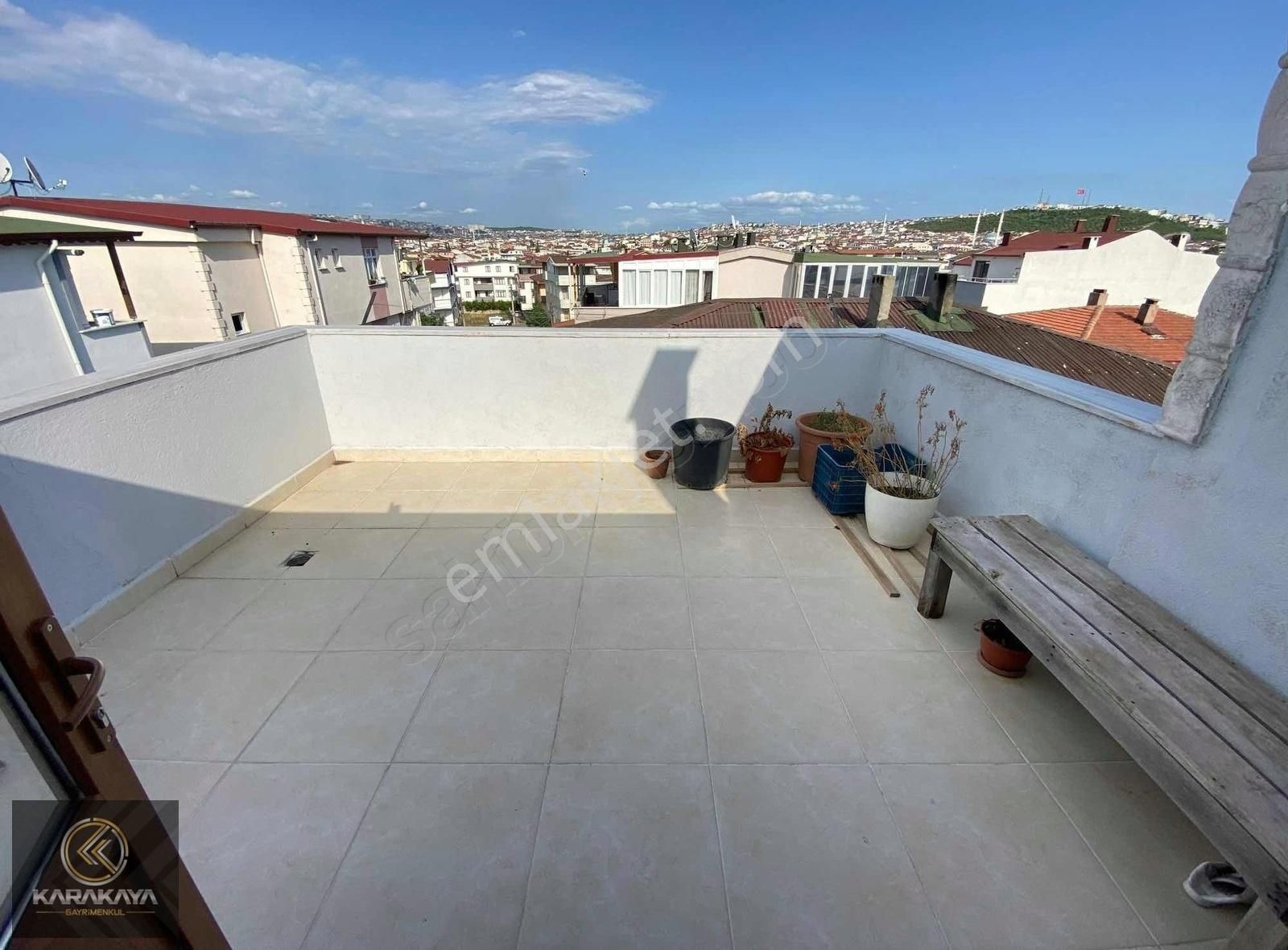 Darıca Nenehatun Satılık Daire Nenehatun Mah Satılık 5+2 210m² Çift Girişli Çift Mutfaklı Daire