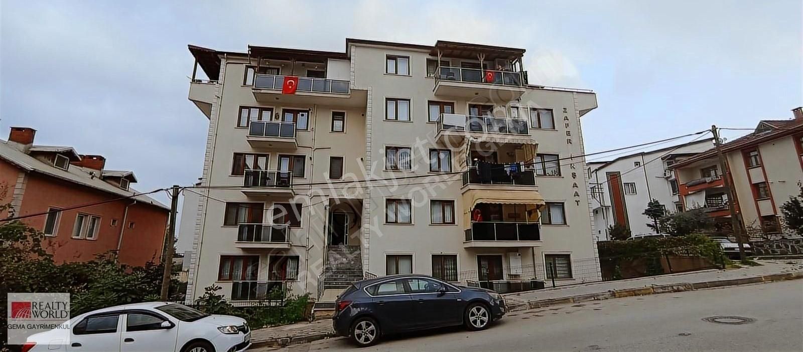 Gölcük Piyalepaşa Satılık Daire ULTRA PANOROMİK DENİZ MANZARALI SATILIK 4+1 GENİŞ ÇATI DUPLEKS