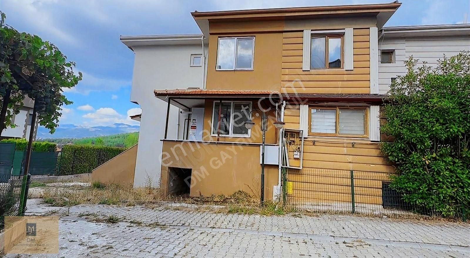 Menteşe Yeniköy Kiralık Müstakil Ev YENİKÖYDE SİTE İÇERİSİNDE, 3+1 GENİŞ, MÜSTAKİL EV KİRALIK