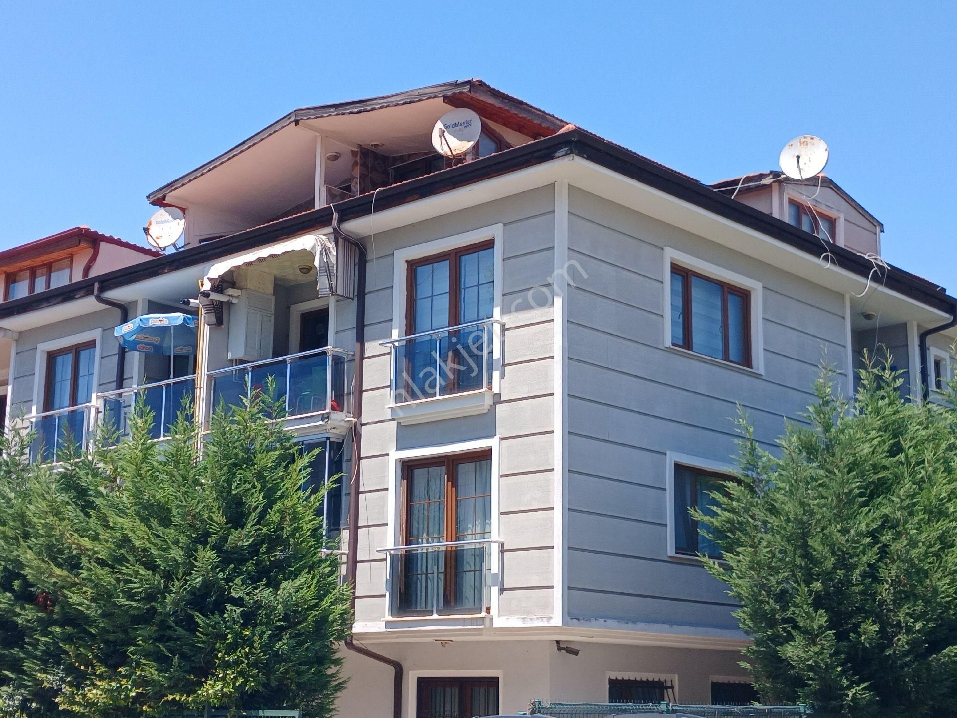 Adapazarı Şeker Satılık Daire MERKEZDE 4+1 SALON 170M2 SATILIK DAİRE