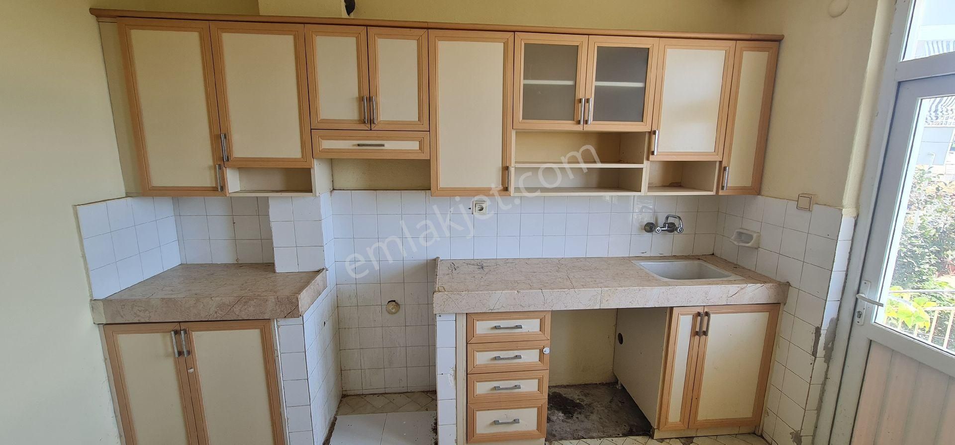 Alanya Küçükhasbahçe Kiralık Daire ALANYA MERKEZDE KALE VE DENİZ MANZARALI 2 0DA 1 SALON AYRI MUTFAKLI KİRALIK DAİRE 