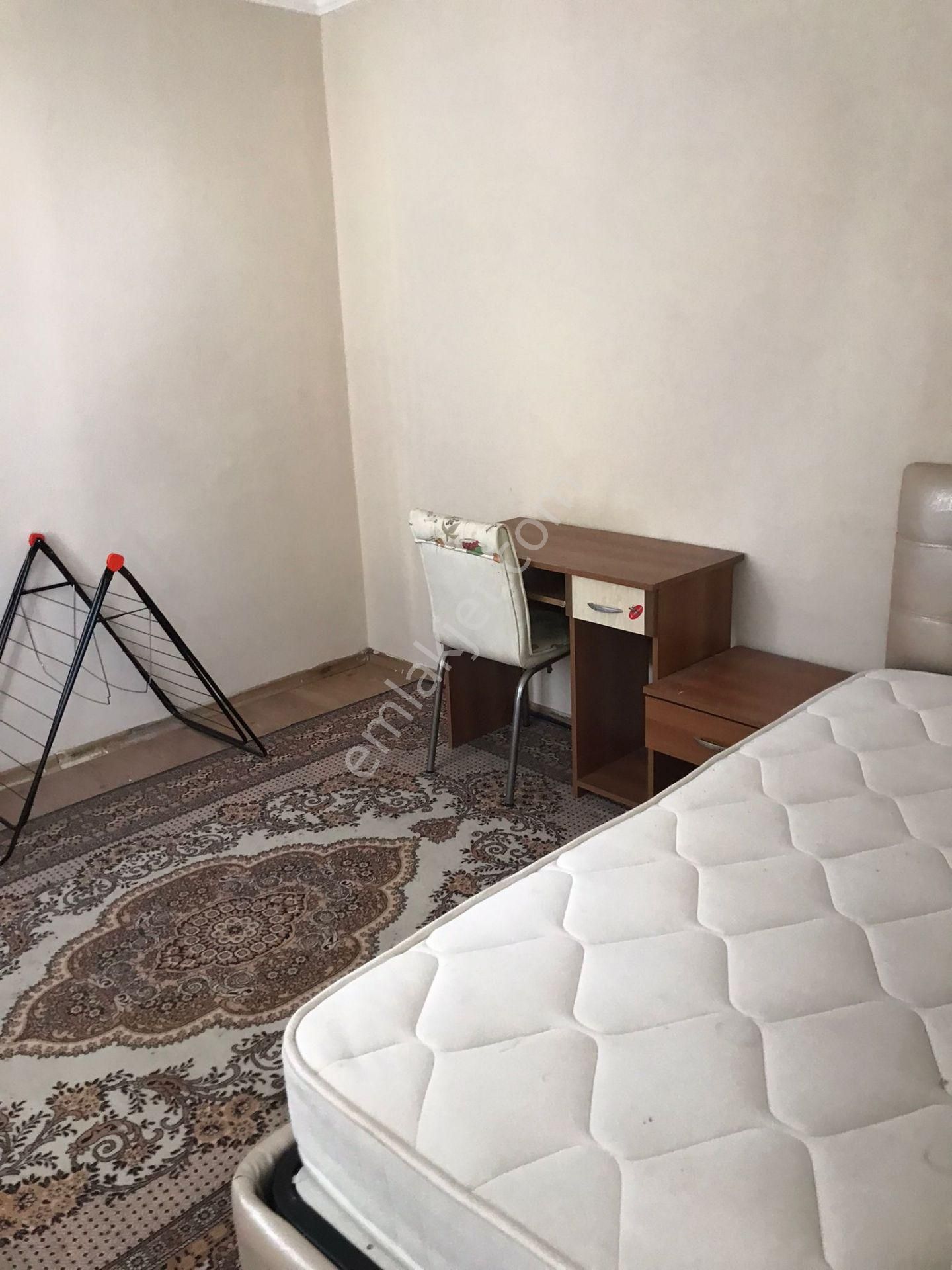 Buca Adatepe Hastaneye Yakın Kiralık Daire Buca Adatepede Ünüversiteler Yakınında Eşyalı 1+1 Kiralık Daire