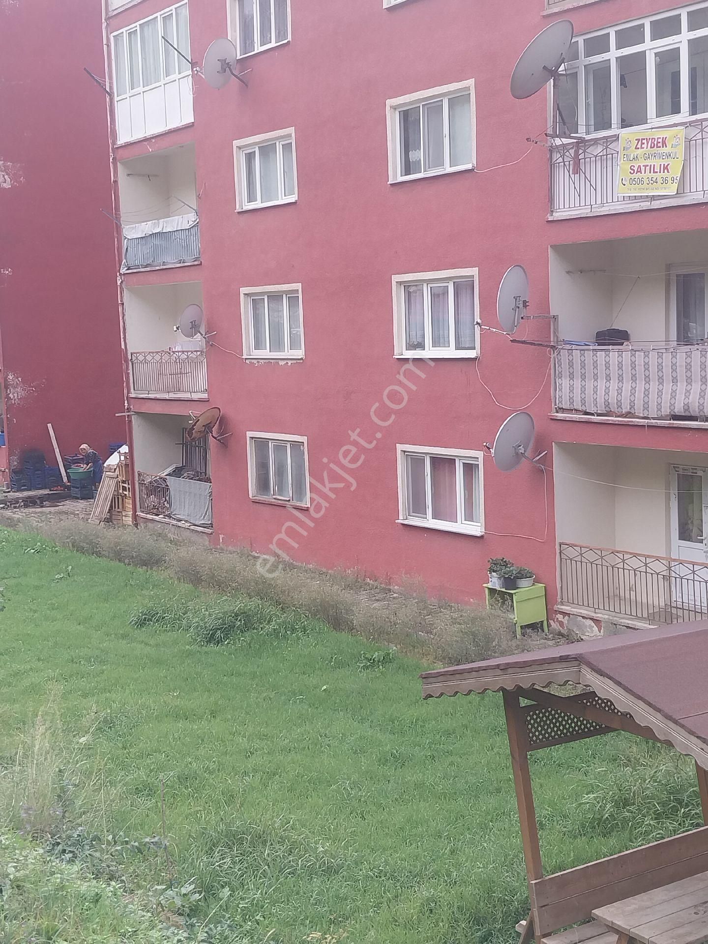 İnebolu Musa Satılık Daire İNEBOLU ZEYBEK EMLAK GAYRİMENKUL SATILIK 2+1..108 M2 DAİRE 