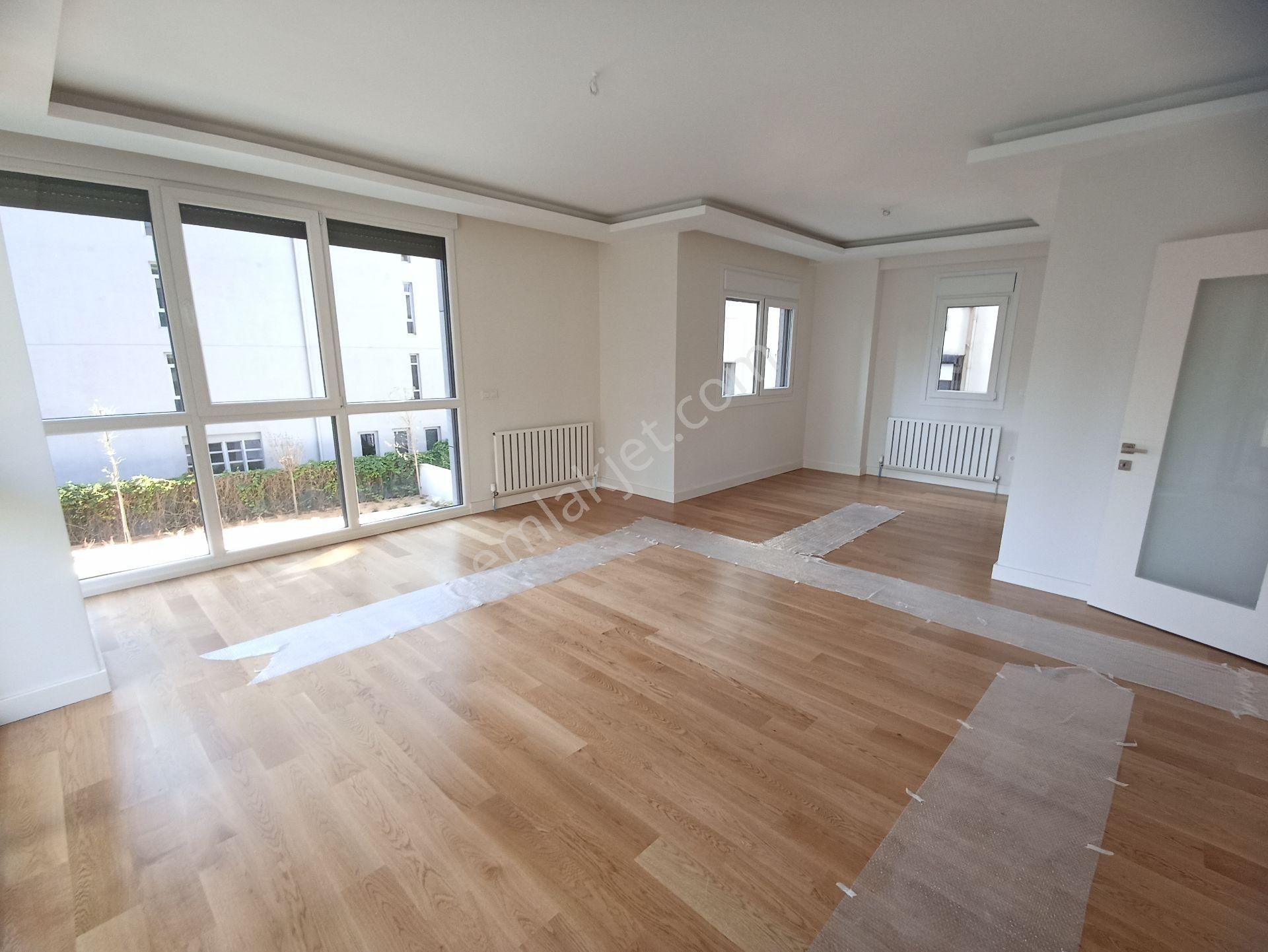 Kadıköy Caddebostan Satılık Daire  ATÖLYE'den ÇİFTEHAVUZLAR SAHİL'de SIFIR 105 m² NET 3+1 BALKONLU