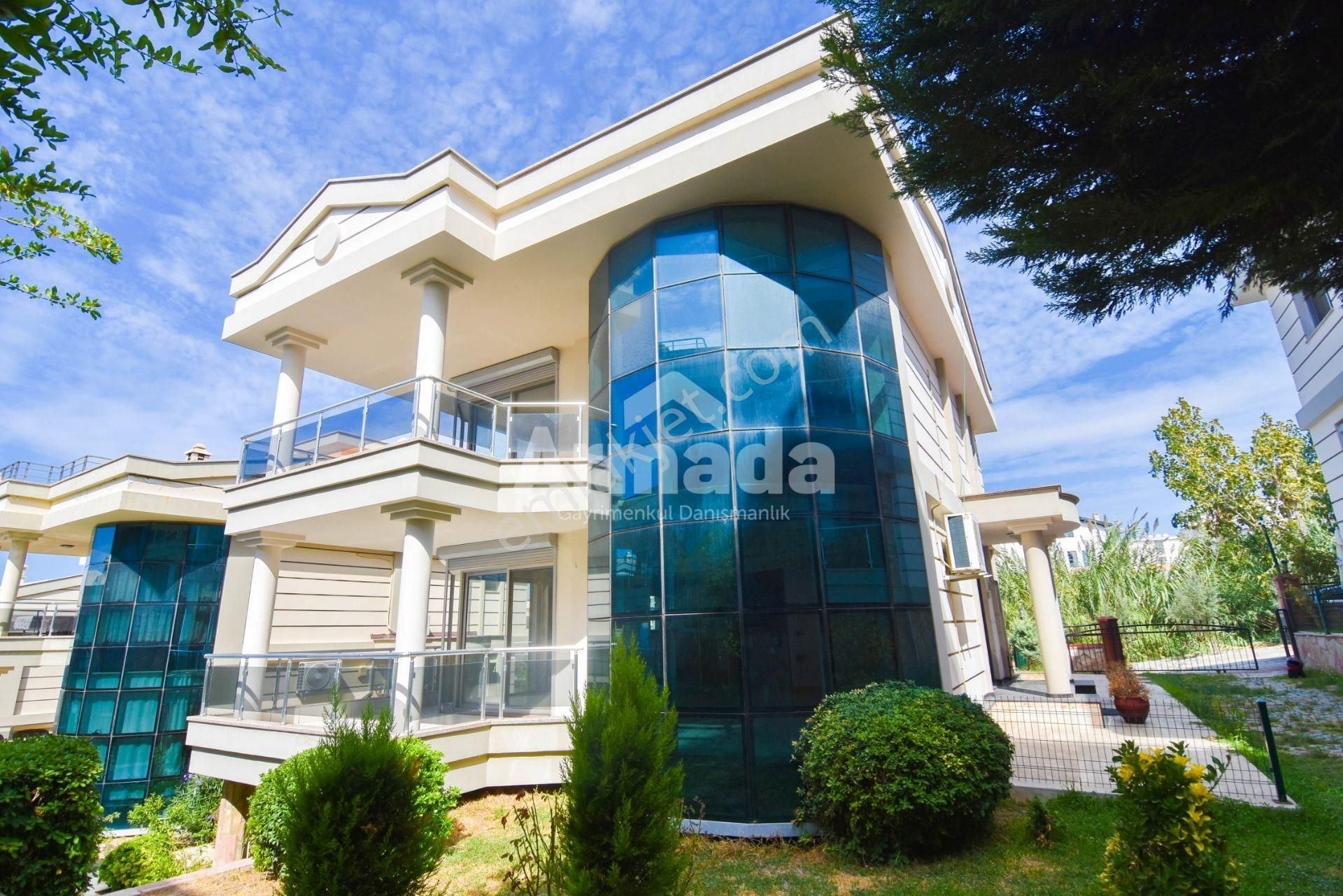 Kuşadası Türkmen Satılık Villa KUŞADASI TÜRKMEN MARİNA BÖLGESİNDE 3+2 TEK MÜSTAKİL VİLLA