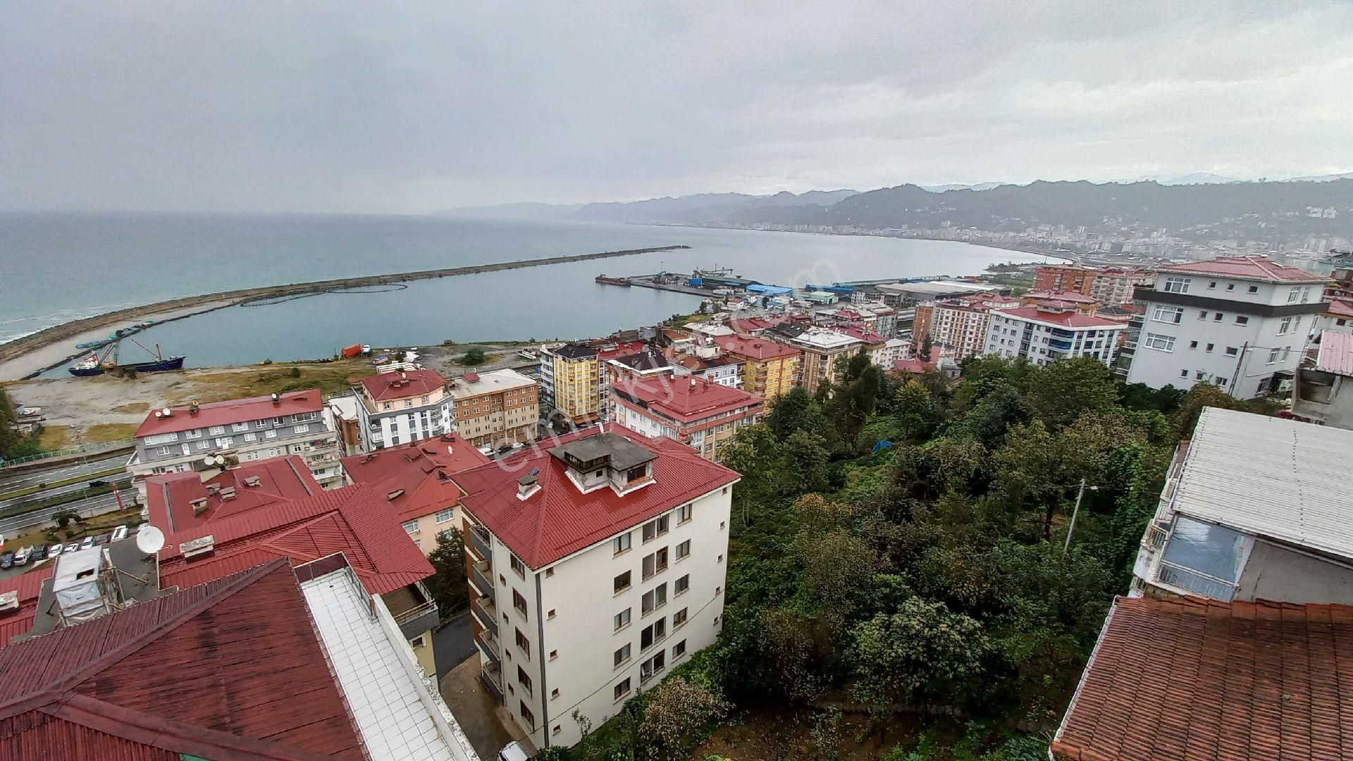 Rize Merkez Ekrem Orhon Satılık Daire  Rize Fener Üniversite yanı 6.kat-100.m2-Site İçinde-2+1-Sıfır Yılbaşı teslim