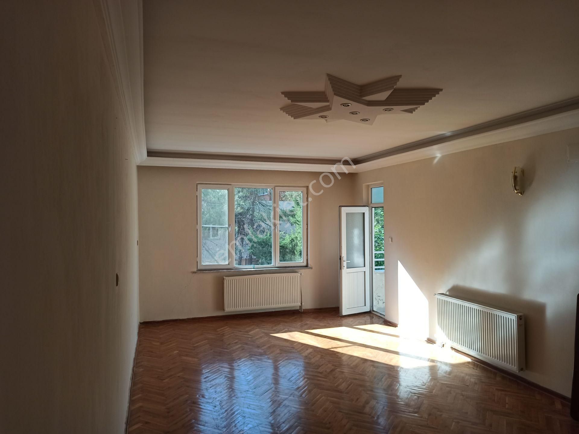 Kilis Merkez Albay İbrahim Karaoğlanoğlu Kiralık Daire 3+1 180 M² Doğal Gazlı Güneş Enerjili Daire