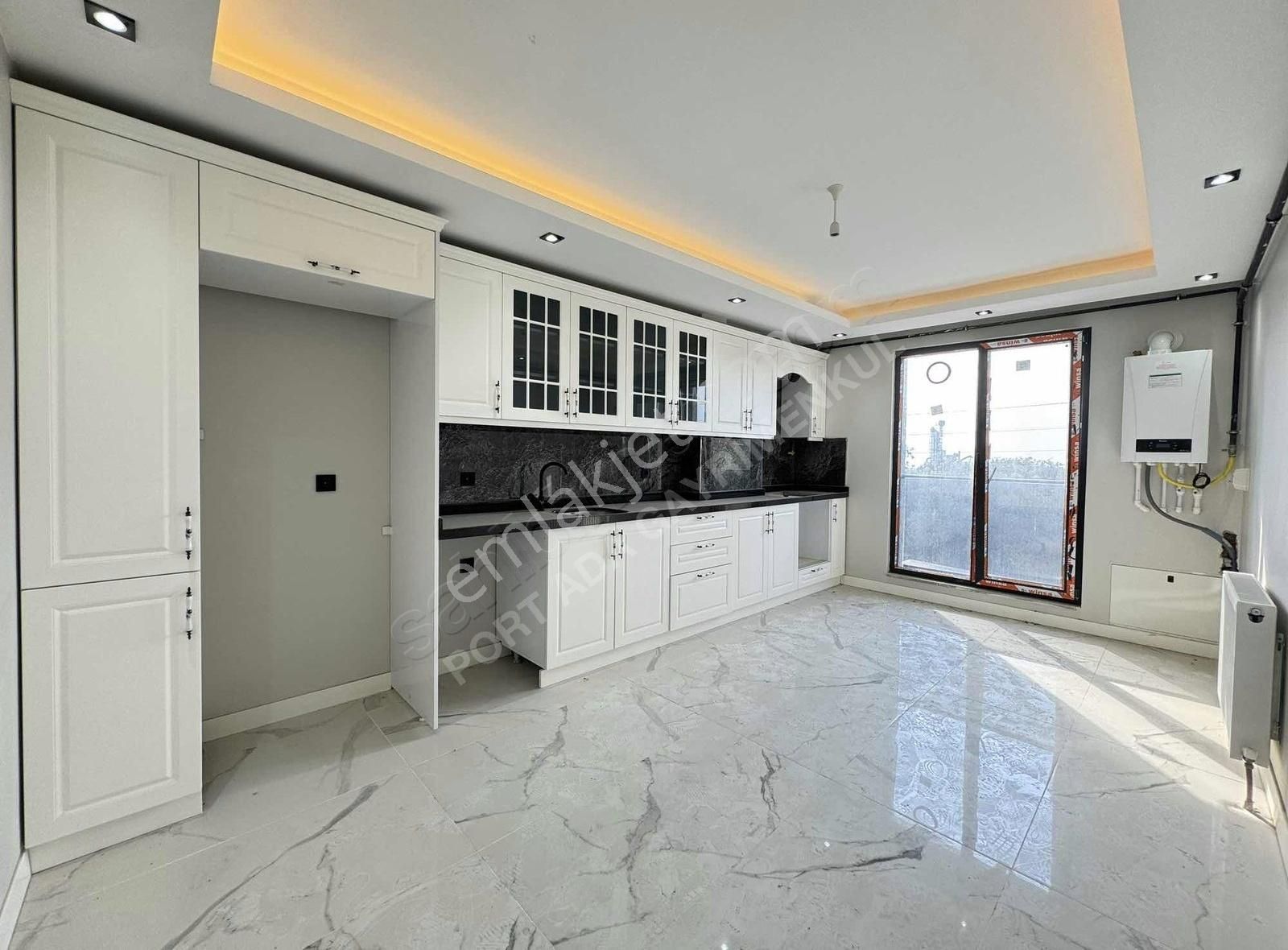 Darıca Cami Satılık Daire CAMİ MAHALLESİ LÜKS 3+1 210M² DENİZ MANZARALI ÇATI DUBLEKS