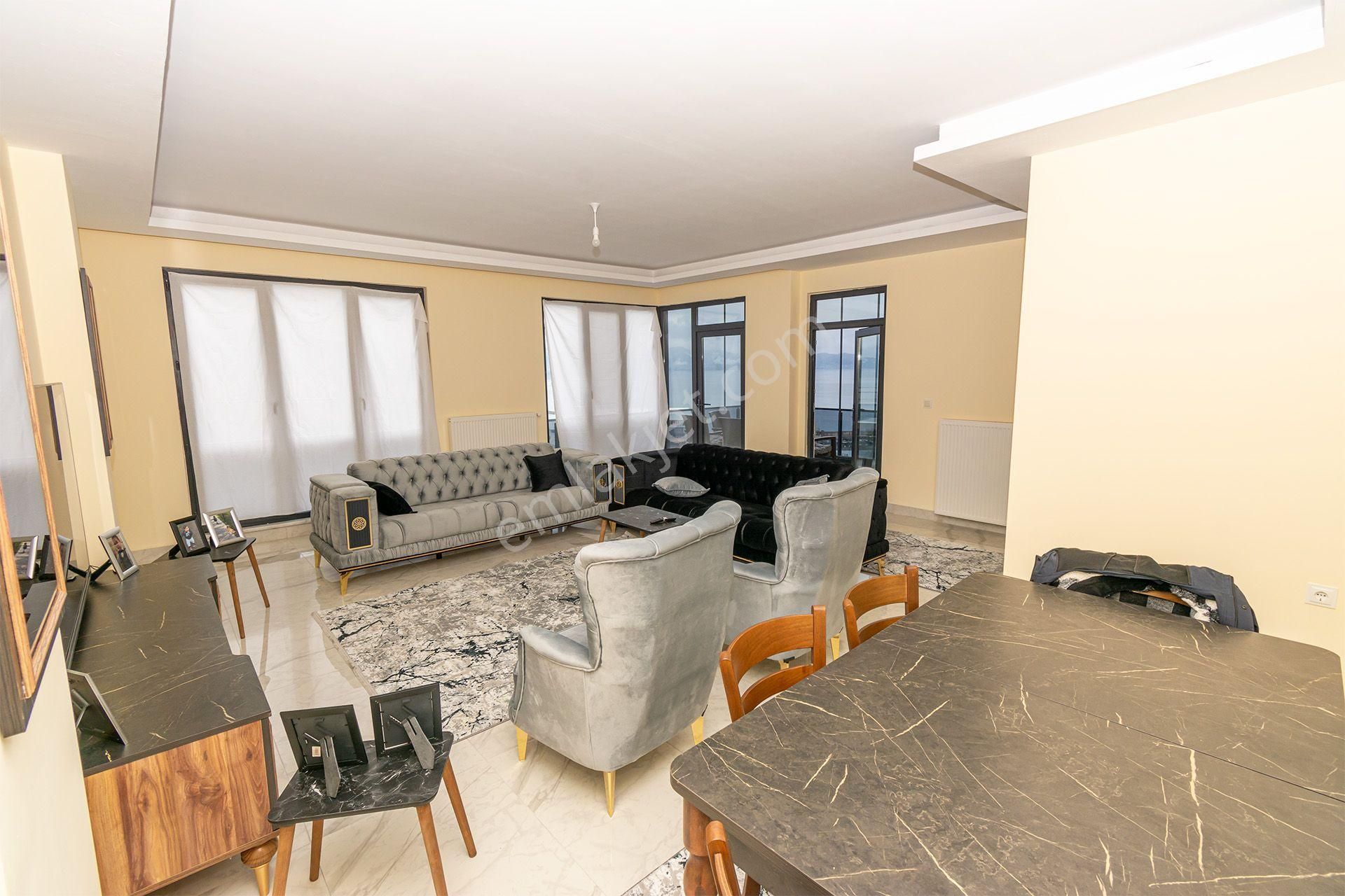 Altınordu Kumbaşı Satılık Daire  ORDU OREMLAK’ TAN KUMBAŞI MAH. DENİZ MANZARALI 3+1  165M² GENİŞ BALKONLU SATILIK DAİRE