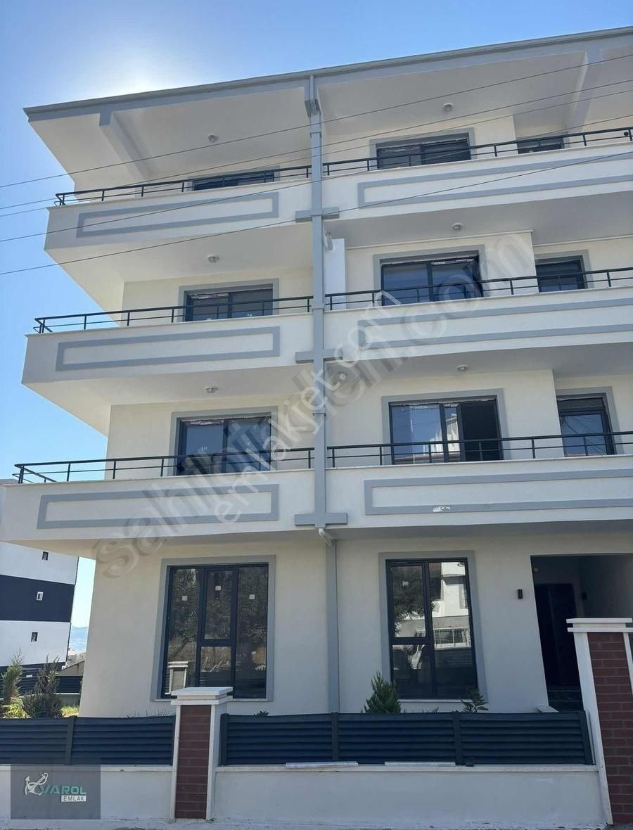 Ayvacık Hamdibey Satılık Daire LÜKS BİNADA MERKEZİ KONUMDA 2+1 KAPALI MUTFAK SATILIK DAİRE