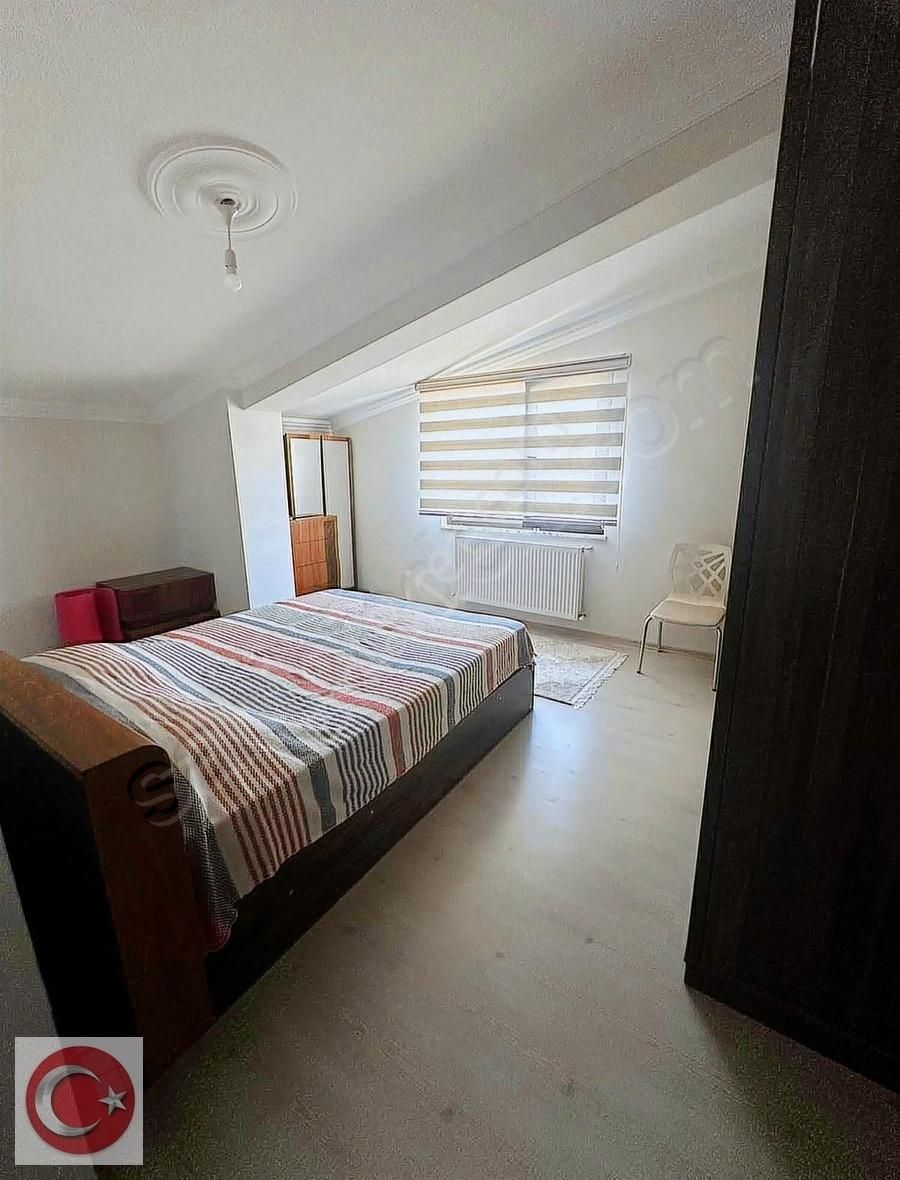 Çiftlikköyde Kullanışlı Geniş Satılık Dubleks Daire - Görsel 3
