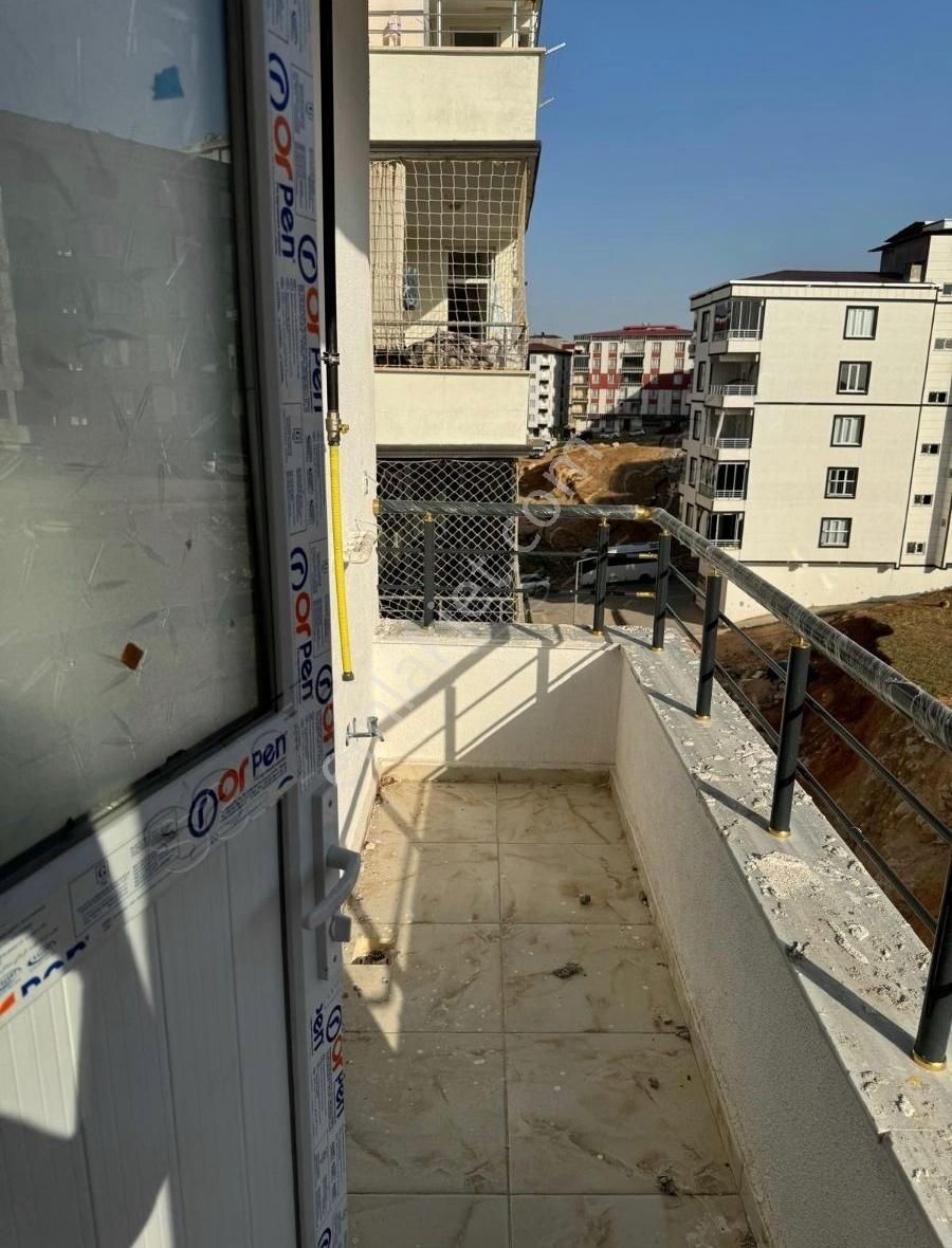 Siirt Merkez Kooperatif Satılık Daire HAYAT GAYRİMENKULDEN SATILIK 1+1 SIFIR DAİRE