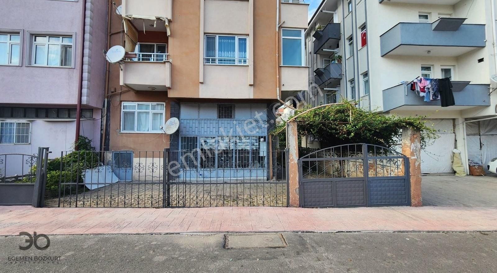 Erenler Dilmen Satılık Dükkan & Mağaza EGEMEN BOZKURT'TAN EŞYALI HOME OFİS OLARAK KULLANILABİLEN DÜKKAN