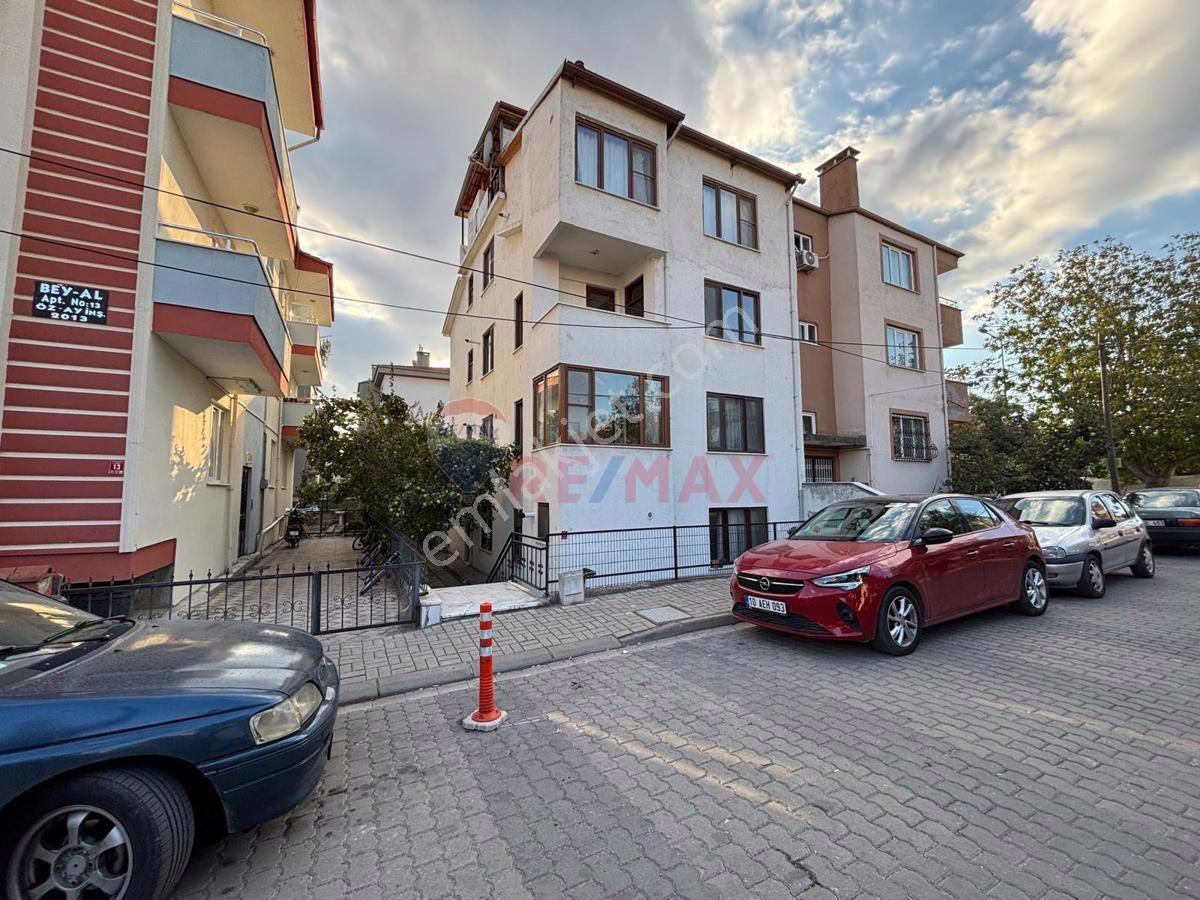 Karesi Paşa Alanı Kiralık Daire RE/MAX MİD'DEN PAŞAALANI ÇENGEL CADDESİ YAKINI KİRALIK AYRI MUTFAKLI GENİŞ 1+1 DAİRE