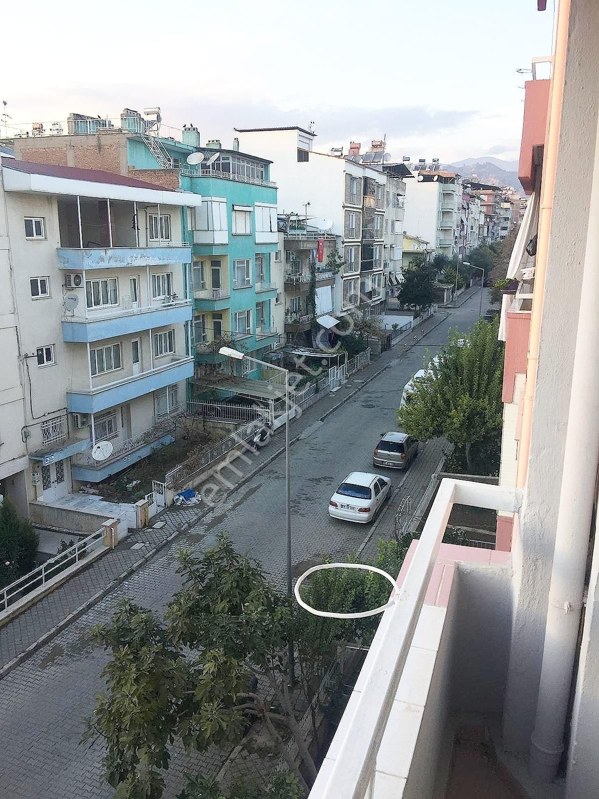 Nazilli Yıldıztepe Satılık Daire   NAZİLLİ ZAFER MAHALLESİNDE SATILIK 3+1 DOĞALGAZ KAPIDA     📌 3+1 AYRI MUTFAKLI