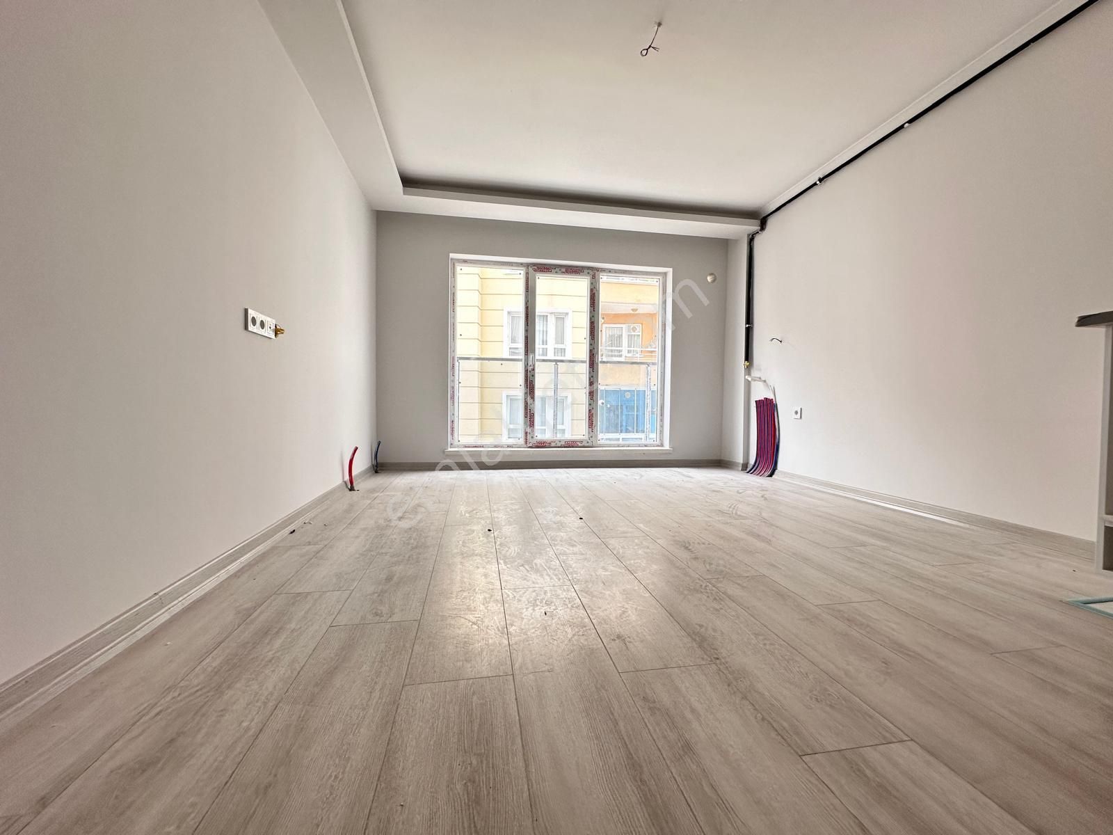 Etimesgut Alsancak Satılık Daire  ETİMESGUT ALSANCAK 2+1//80m2 ASANSÖRLÜ AÇIK OTOPARKLI