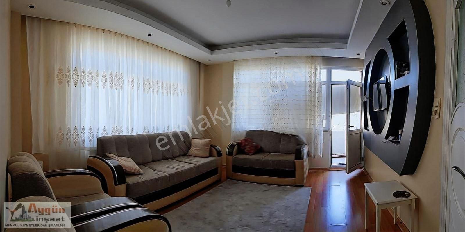 Esenler Menderes Satılık Daire AYGÜN GAYRİMENKULDEN CADDE ÜSTÜNDE UYGUN 2+1 DAİRE