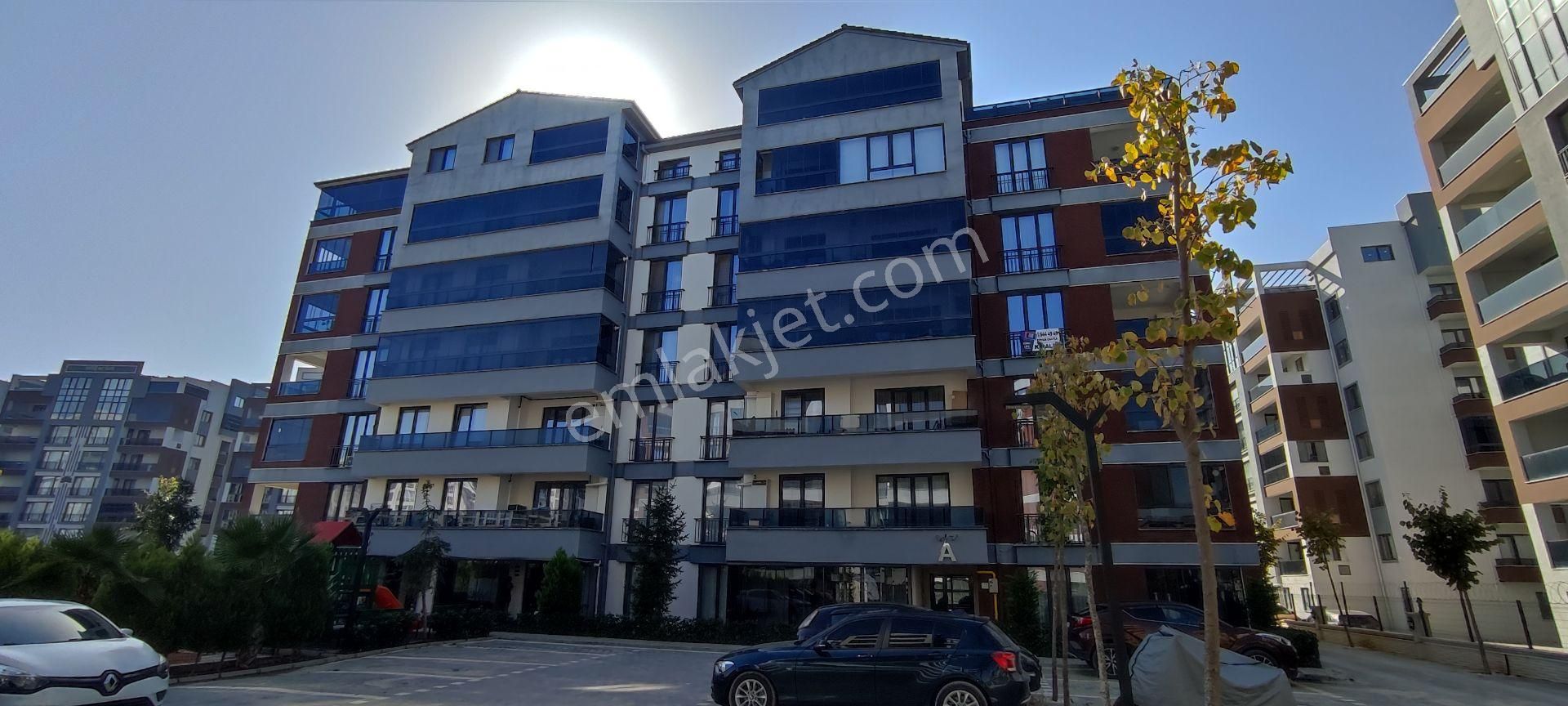 Nilüfer Balkan Satılık Daire  BURSA/NİLÜFER/BALKAN MAHALLESİ/SİTE İÇİ HAVUZ/3+1 115m2 SATILIK