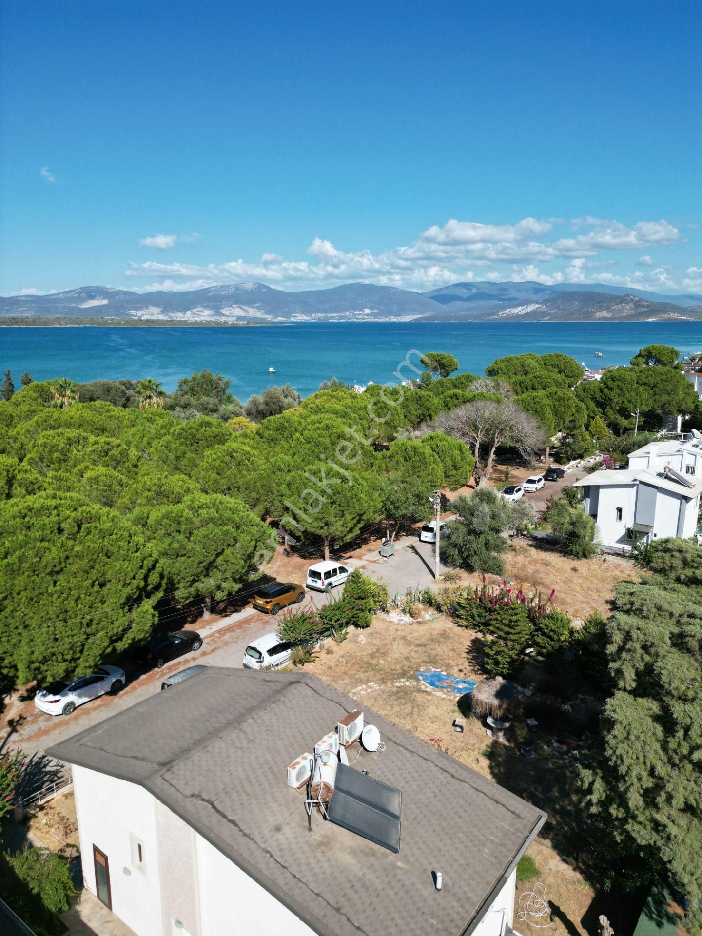 Didim Altınkum Satılık Villa Didim De Denize Sıfır 3+1 Bahçeli Villa