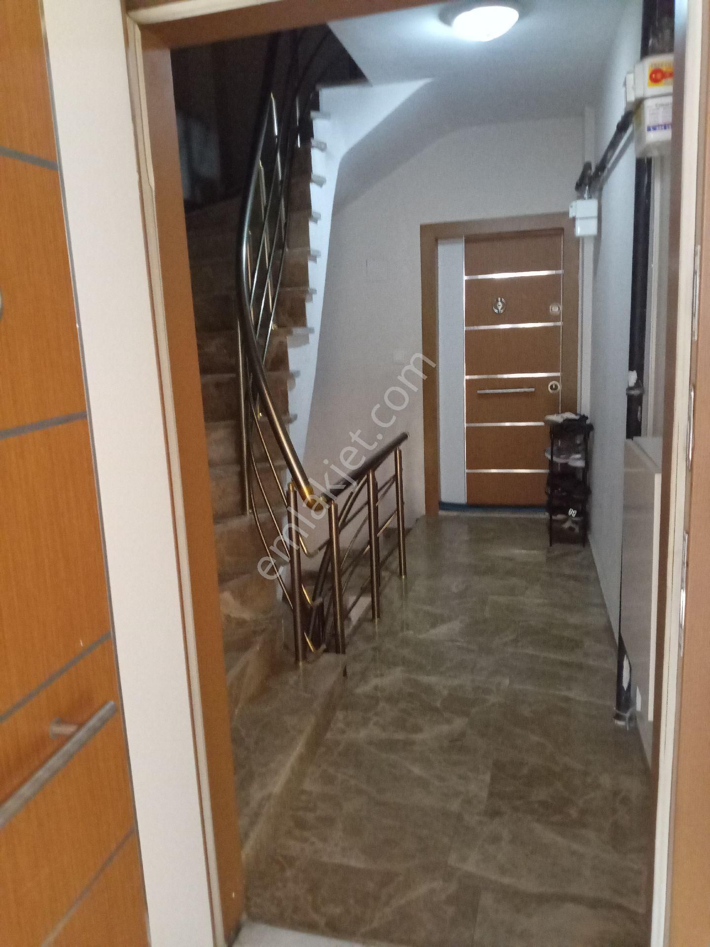 Küçükçekmece Söğütlü Çeşme Kiralık Daire ARI EMLAKTAN KİRALIK 2 t1 