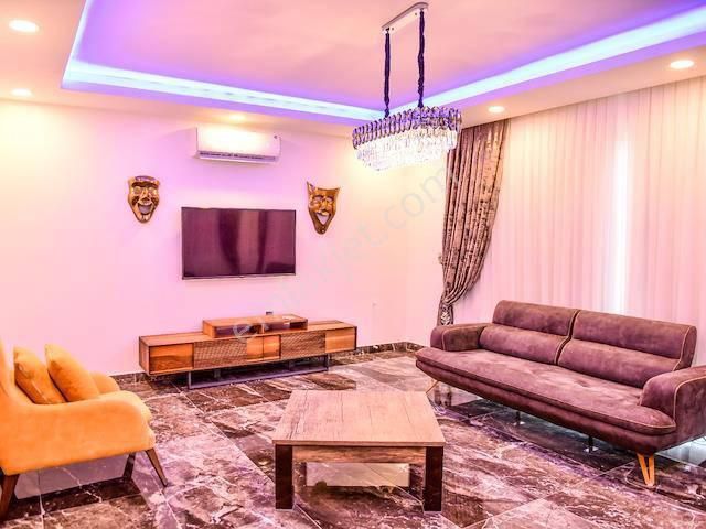 Girne Karaoğlanoğlu Satılık Villa Girne Karşıyaka Bölgesinde 4+1 Satılık Villa