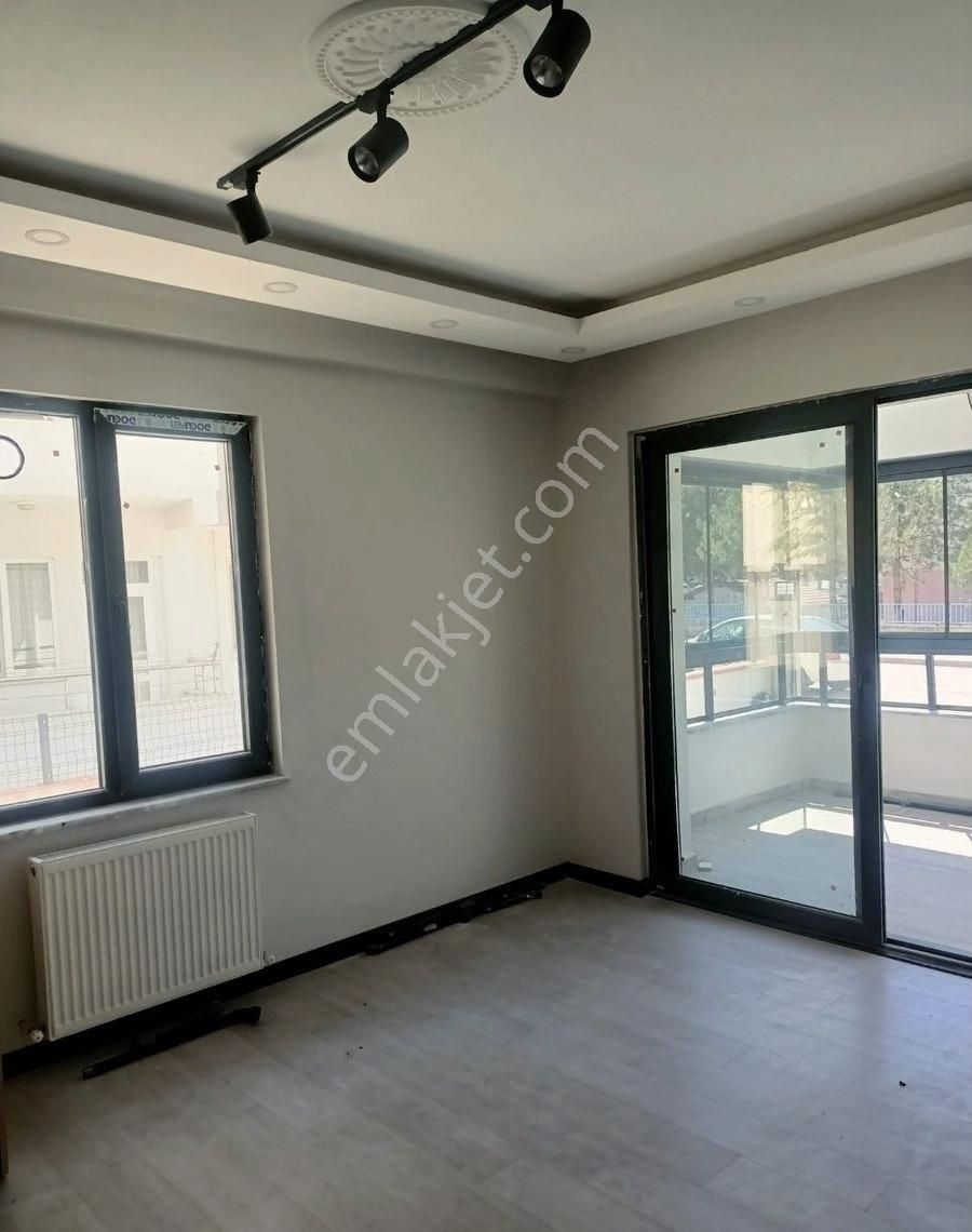 Çorum Merkez Buharaevler Satılık Daire BUHARAEVLER YUMURTA İLKOKUL KARŞISI YÜKSEK GİRİŞ İÇİ FULL YAPILI 3+1 SATILIK DAIRE