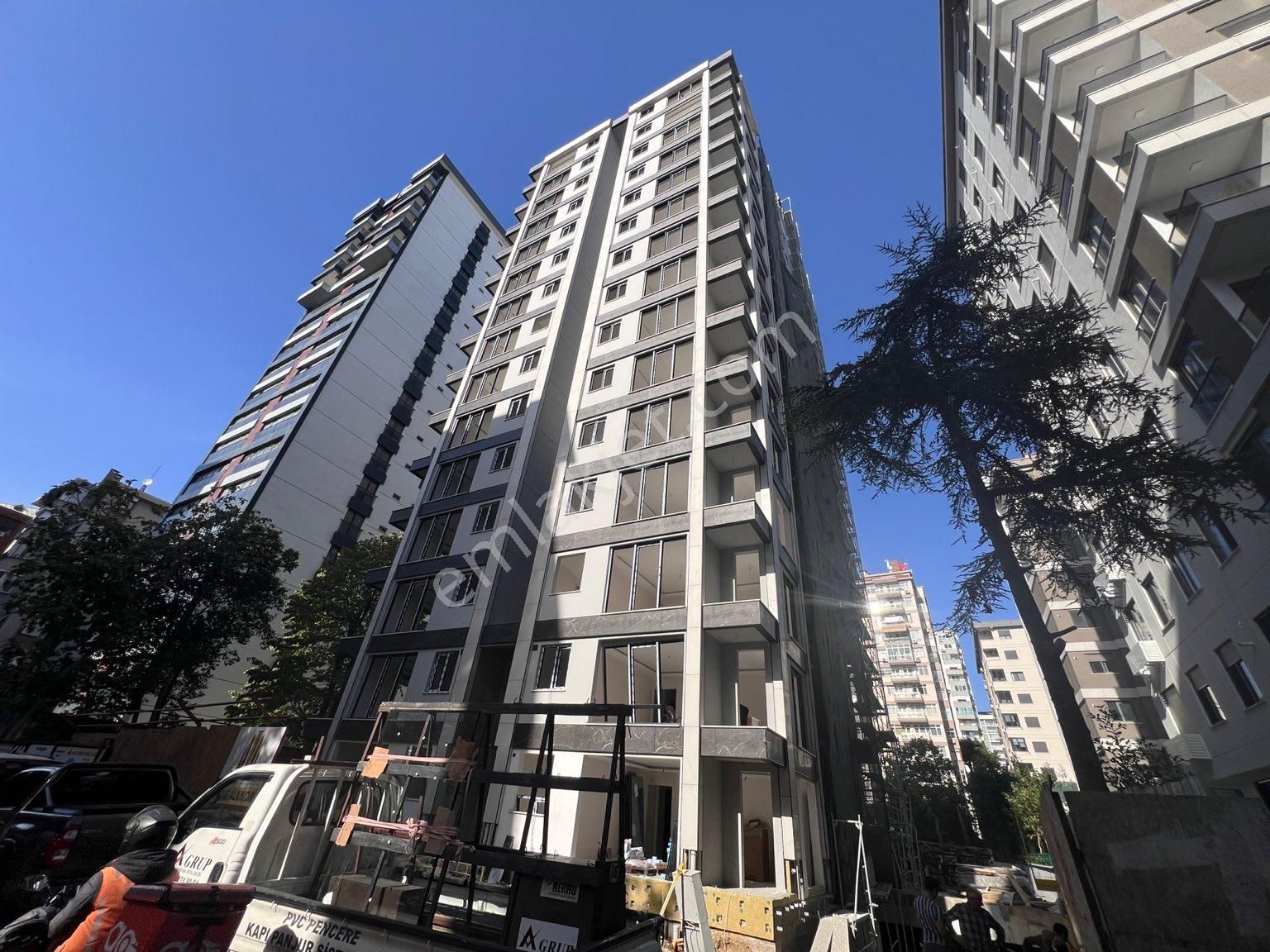 Kadıköy Erenköy Satılık Daire  ERENKÖYDE SATILIK 2+1 SIFIR DAİRE BALKONLU EBEVEYNLİ 80 M² NET