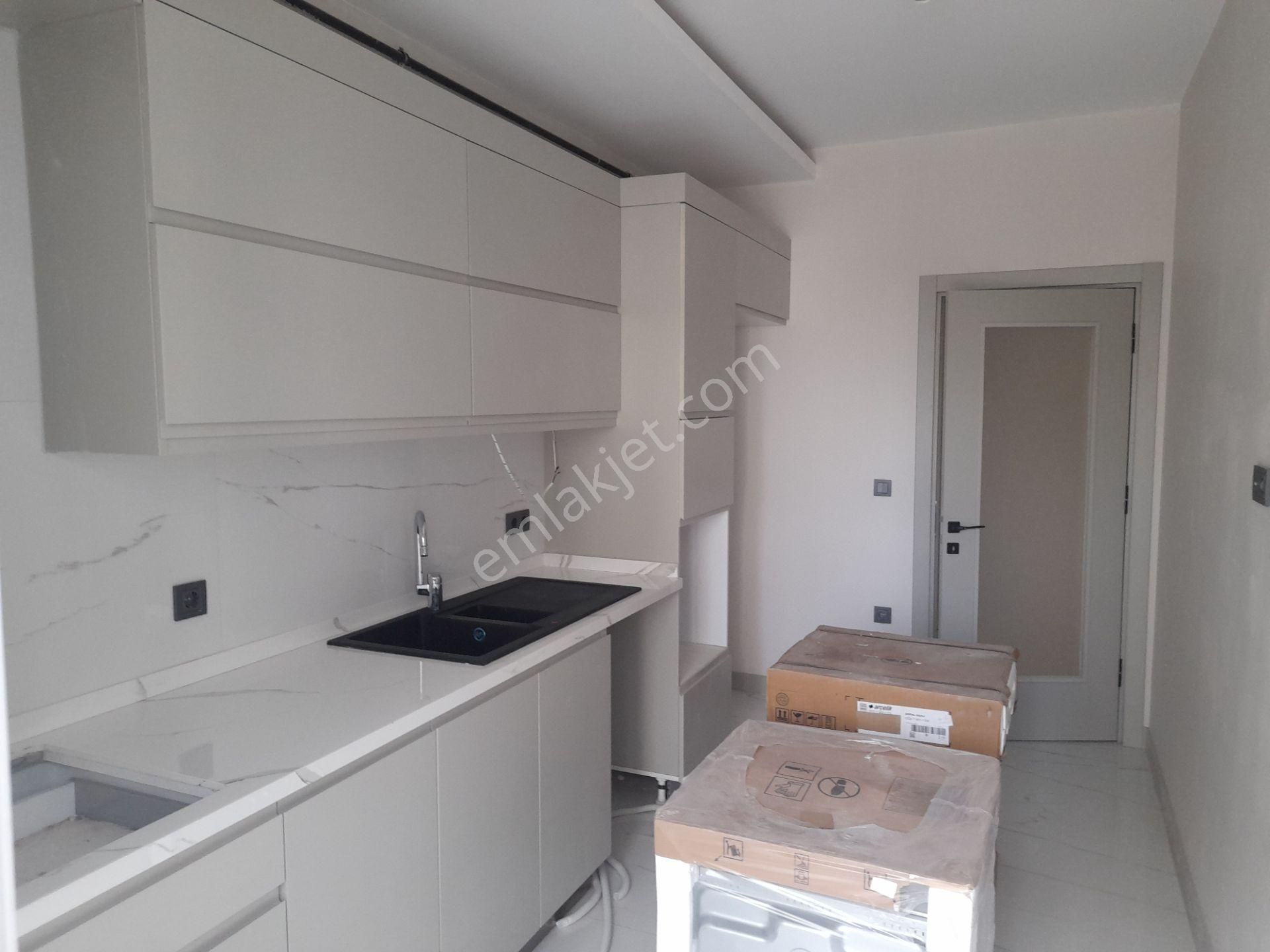 Beylikdüzü Kavaklı Satılık Daire  BEYLİKDÜZÜNDE SATILIK SIFIR 3+1 DAİRE