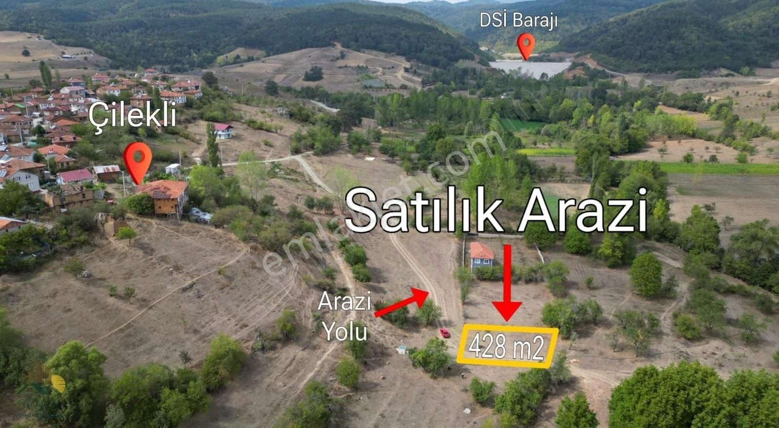 Pamukova Çilekli Satılık Tarla Sakarya pamukova çilekli mahallesinde satılık arsa 428 metre