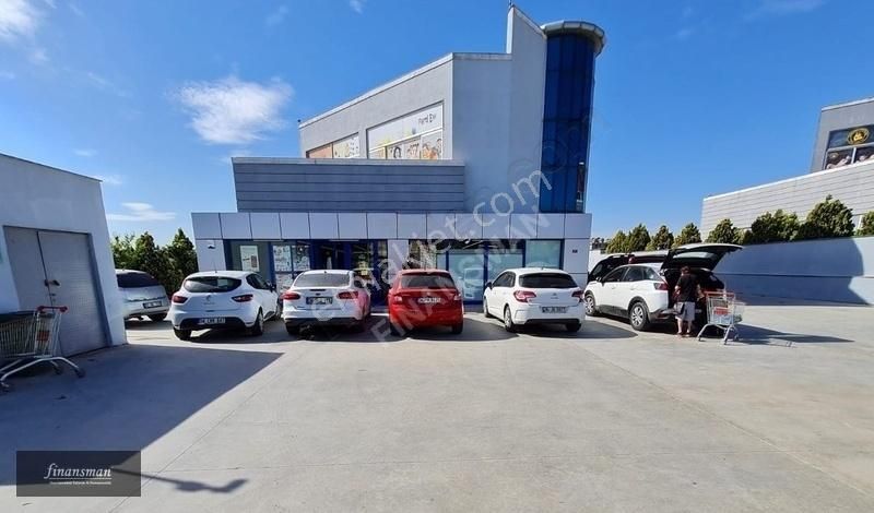 Başakşehir Bahçeşehir 1. Kısım Kiralık Dükkan & Mağaza Toplam 350 M2.. Cafe-restoran-dershane-ofis Vb İşlere Uygun