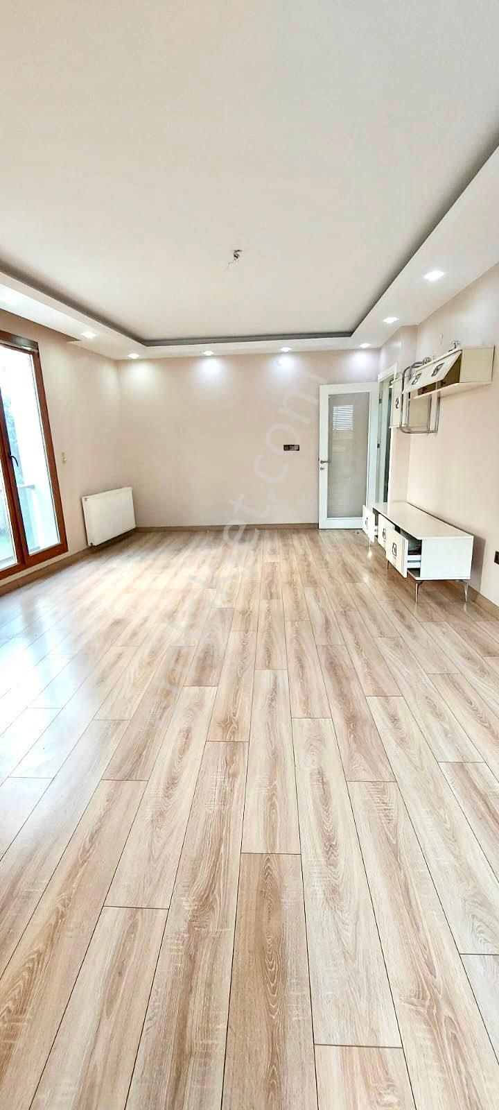 Avcılar Merkez Kiralık Daire Yeni binada 2+1 otoparklı 115m2 asansörlü kirlık geniş daire